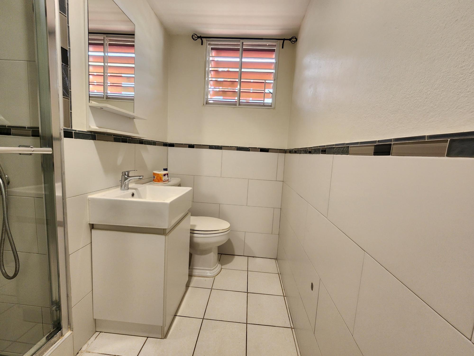 Apartment For Rent: LORDS ROAD, Kingston 6 | $195,000 photo 12