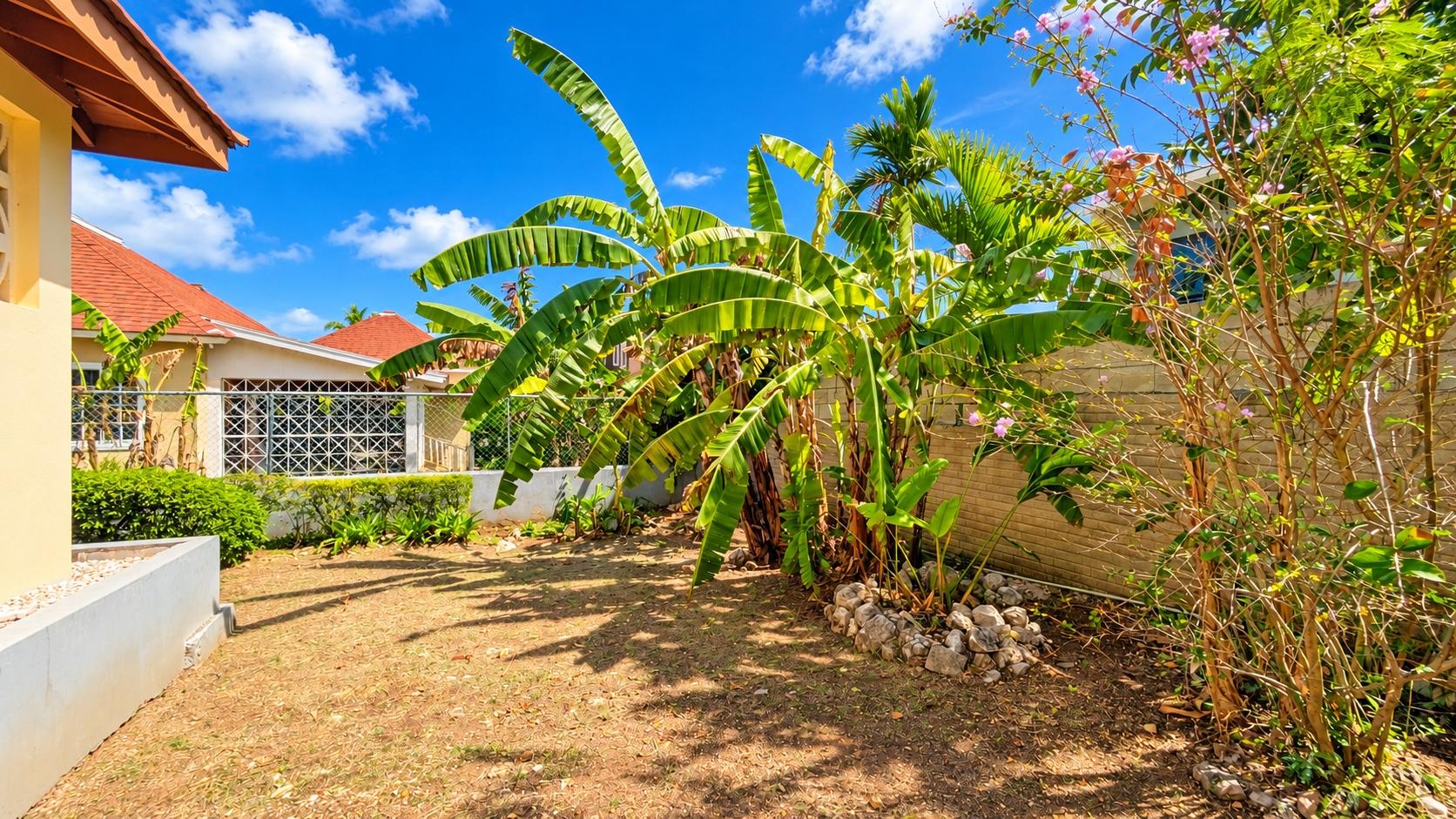 House For Sale: BRIDGEWATER GARDENS, Discovery Bay | $450,000 photo 6