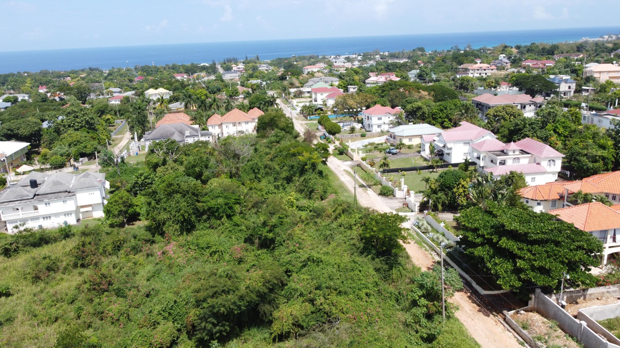 Apartment For Sale: VISTA CIELO, CARDIFF HALL, Runaway Bay | $345,000 photo 2