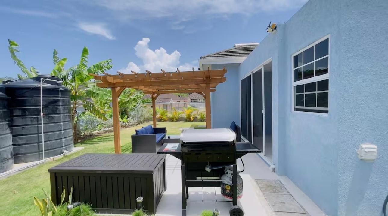 House For Sale: GATES OF EDGEHILL, Huddersfield Estates | $395,000 photo 17