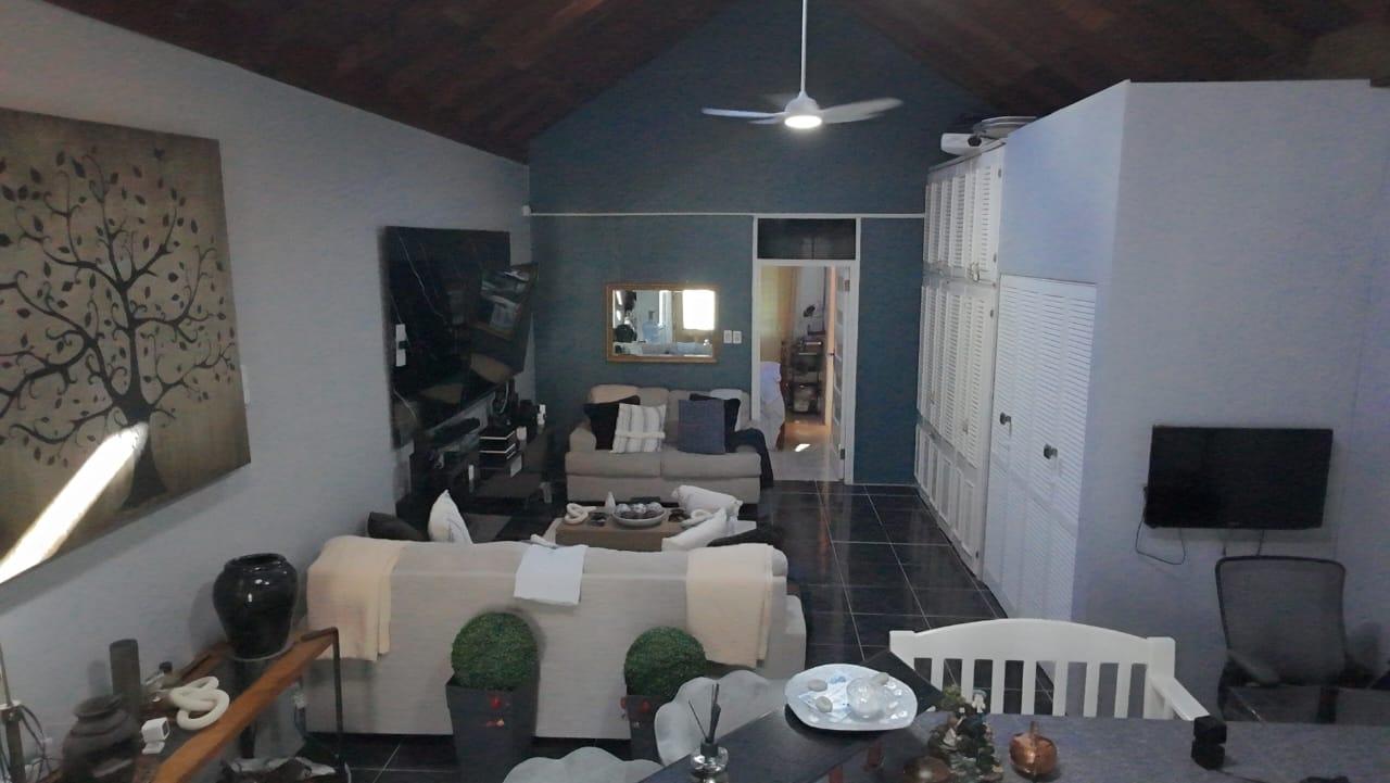 Apartment For Sale: COOLSHADE AVENUE, Tanglewood | $33,500,000 photo 14