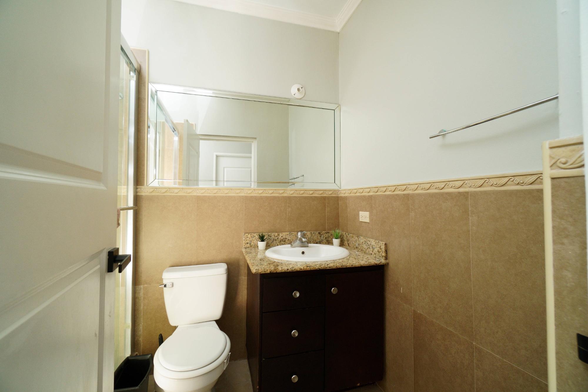 Apartment For Rent: OLD HOPE ROAD, Kingston 6 | $1,600 photo 7