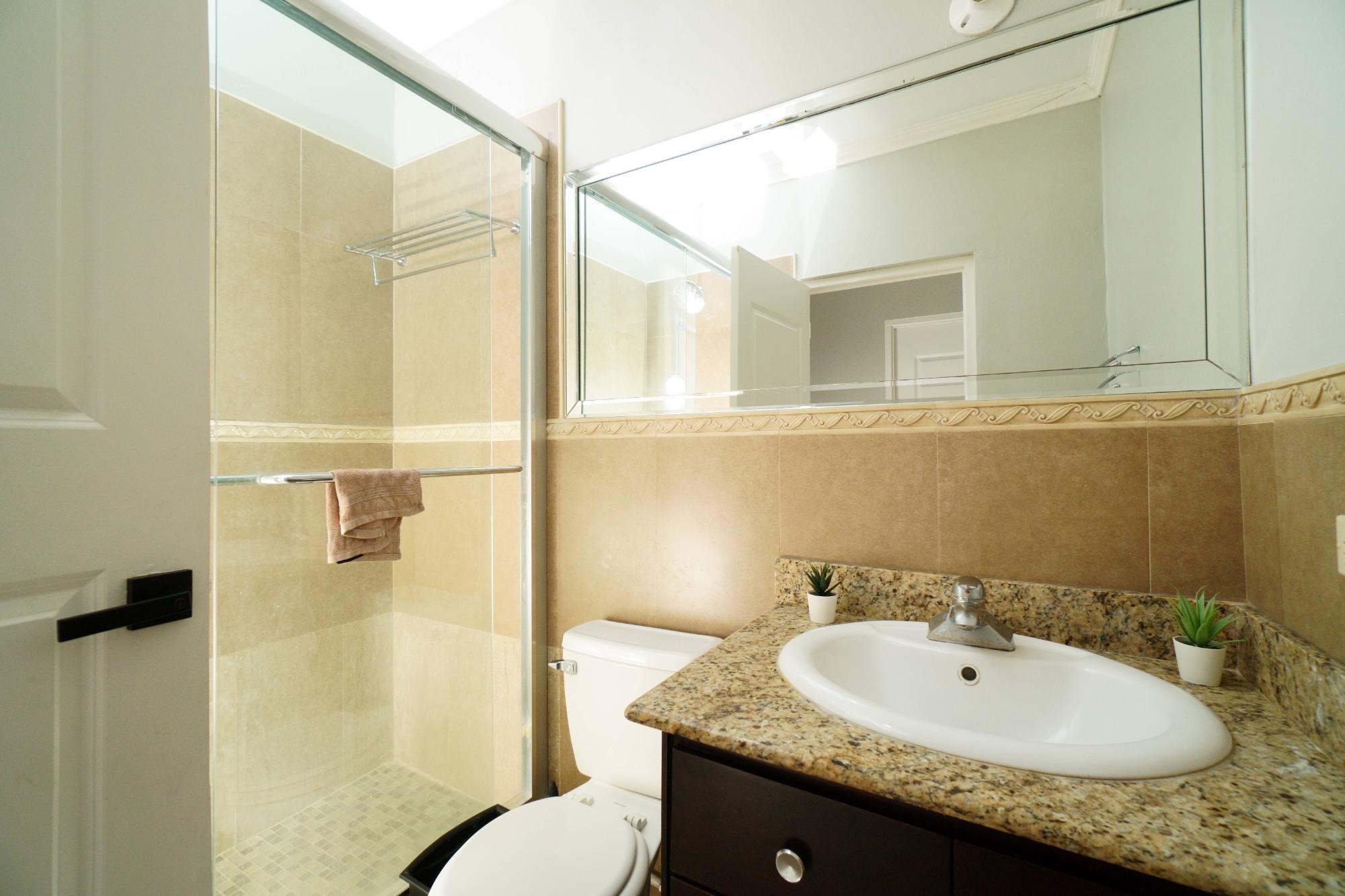 Apartment For Rent: OLD HOPE ROAD, Kingston 6 | $1,600 photo 8