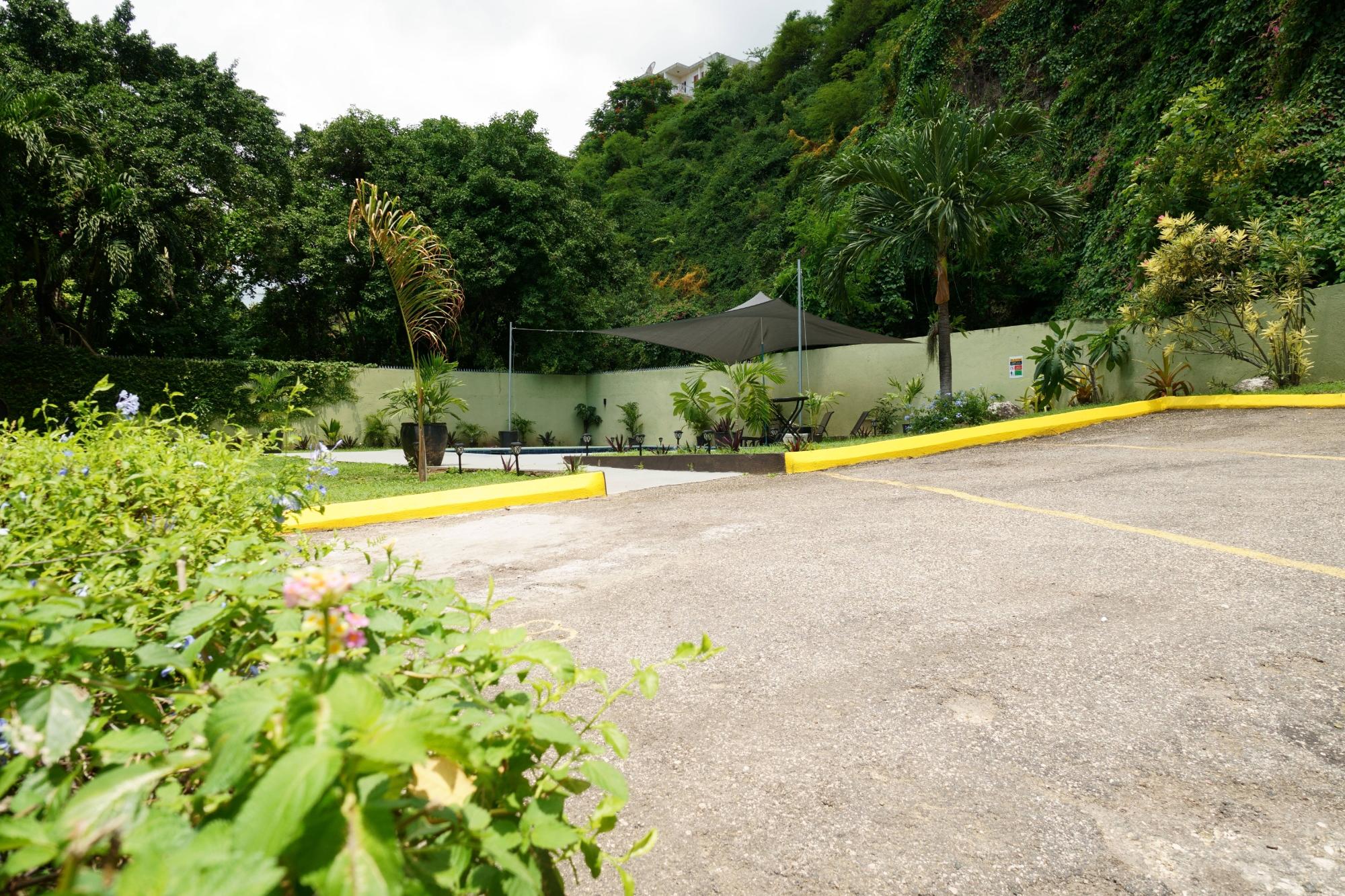 Apartment For Rent: OLD HOPE ROAD, Kingston 6 | $1,600 photo 19