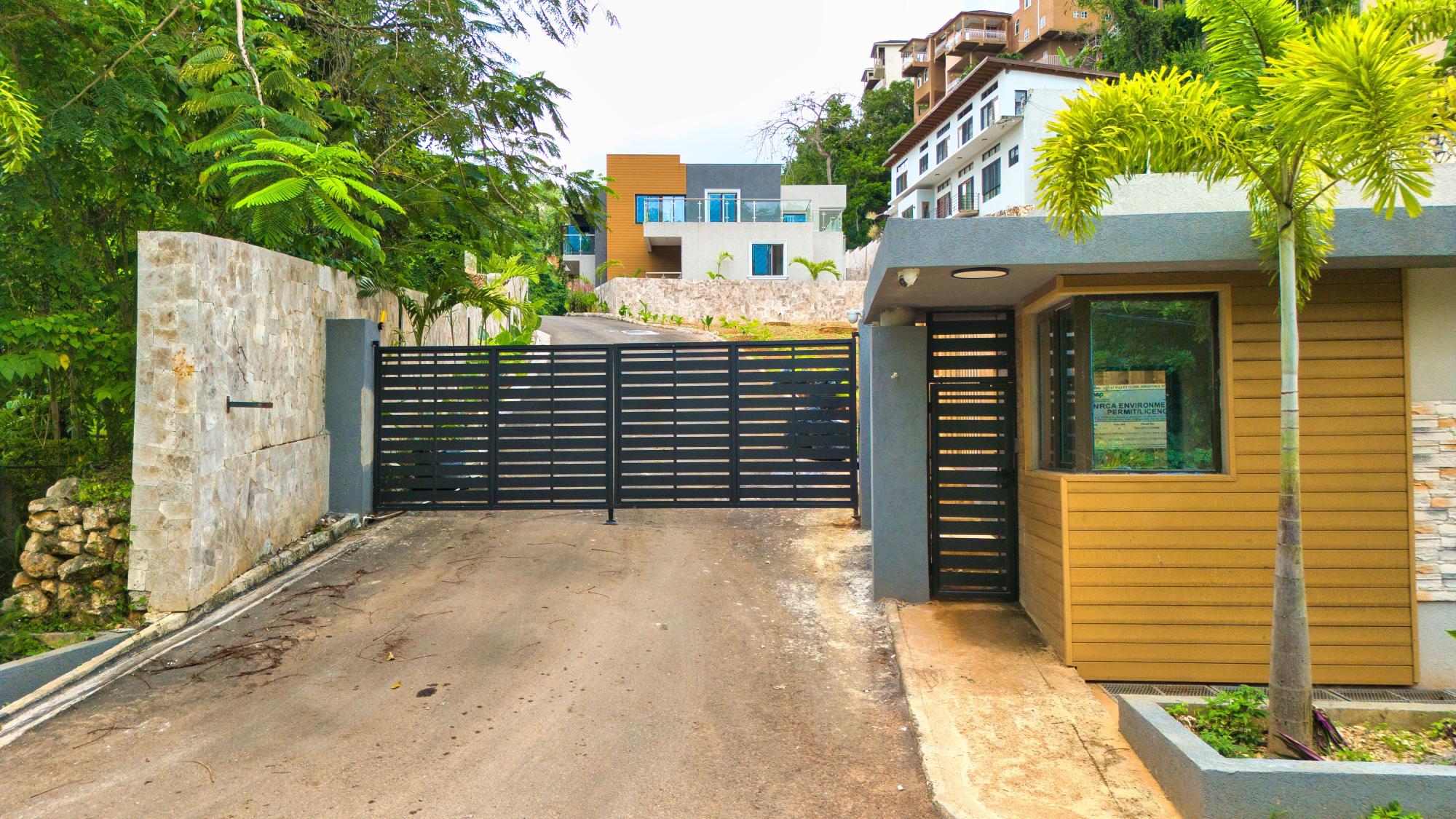 Apartment For Sale: VALLEY CLOSE, Kingston 9 | $65,000,000 photo 19