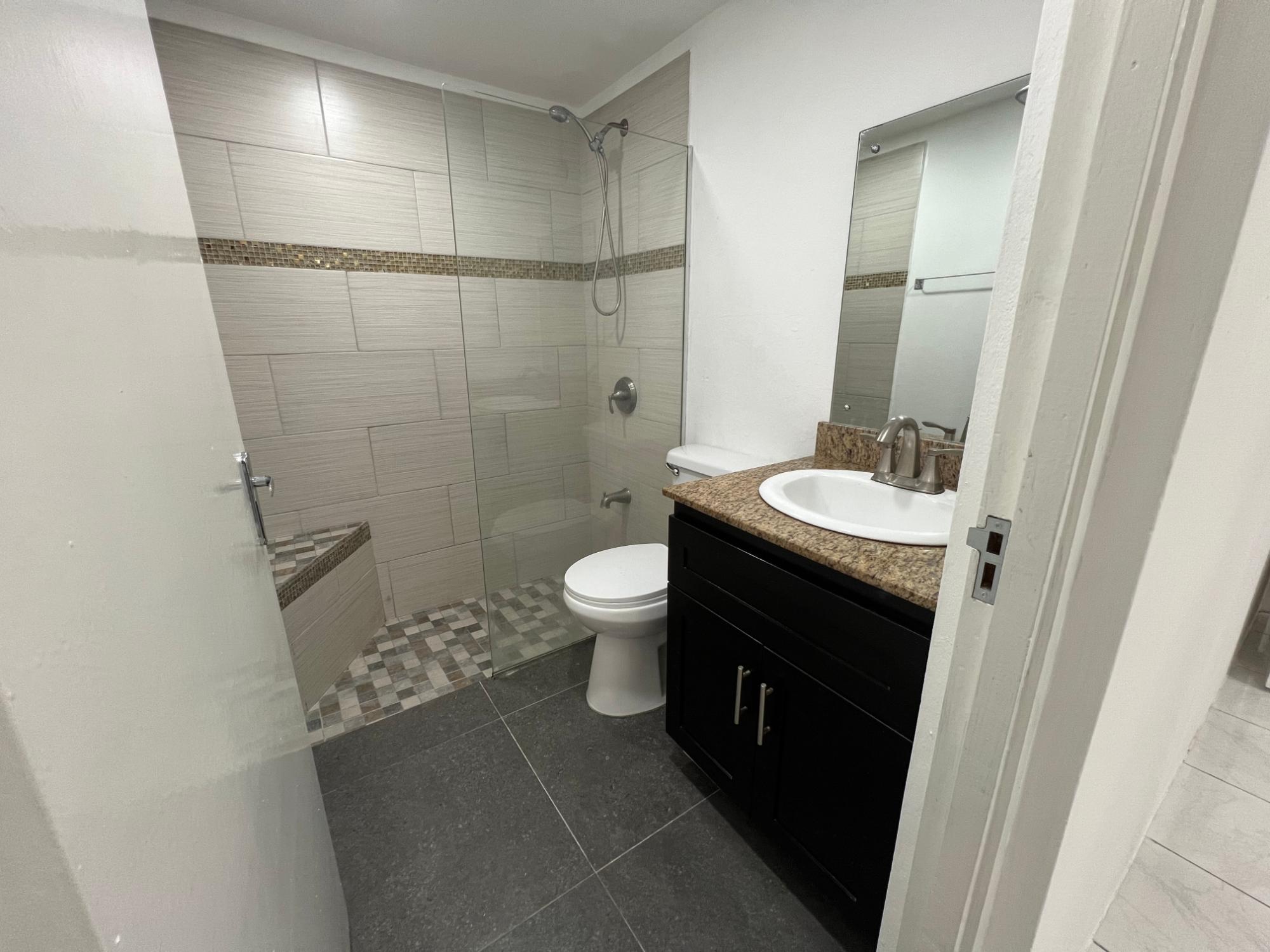 Apartment For Rent: CENTRAL AVENUE, Constant Spring P.O. | $110,000 photo 2