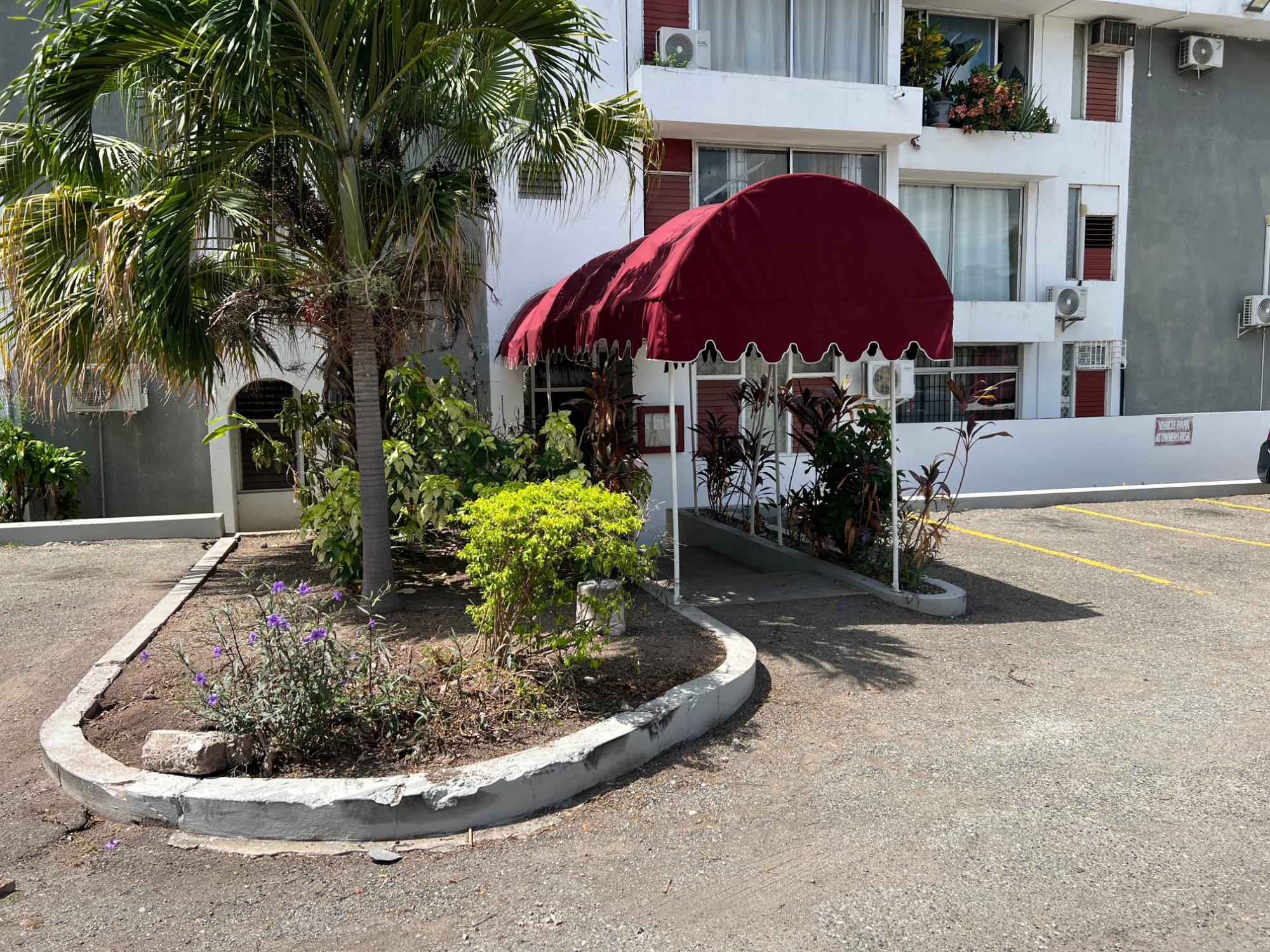Apartment For Rent: CENTRAL AVENUE, Constant Spring P.O. | $110,000 photo 5