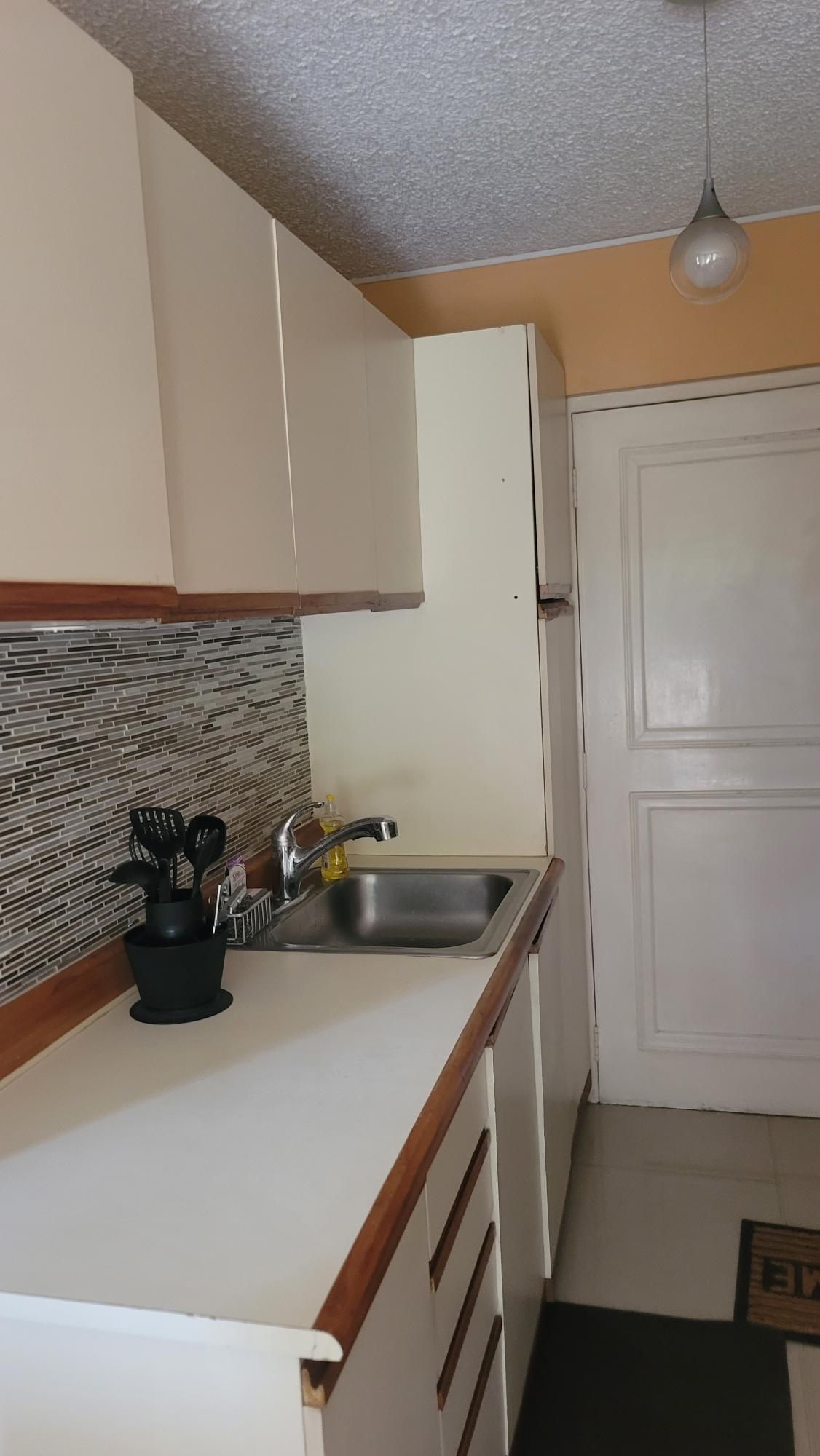 Apartment For Rent: KENSINGTON CRESCENT, KING, Kingston 5 | $125,000