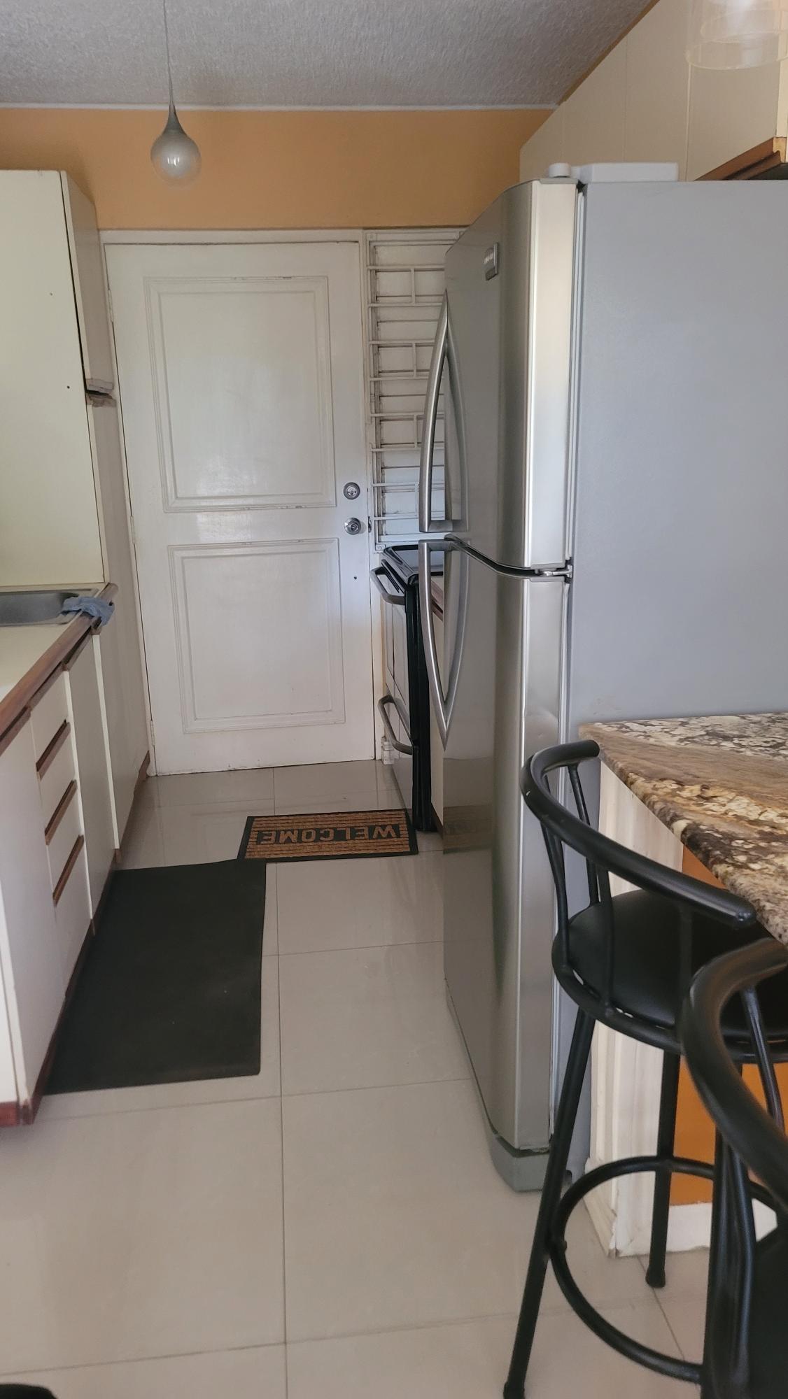 Apartment For Rent: KENSINGTON CRESCENT, KING, Kingston 5 | $125,000 photo 3