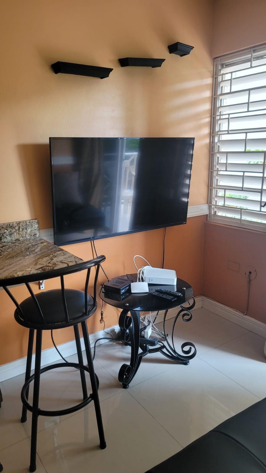 Apartment For Rent: KENSINGTON CRESCENT, KING, Kingston 5 | $125,000 photo 7