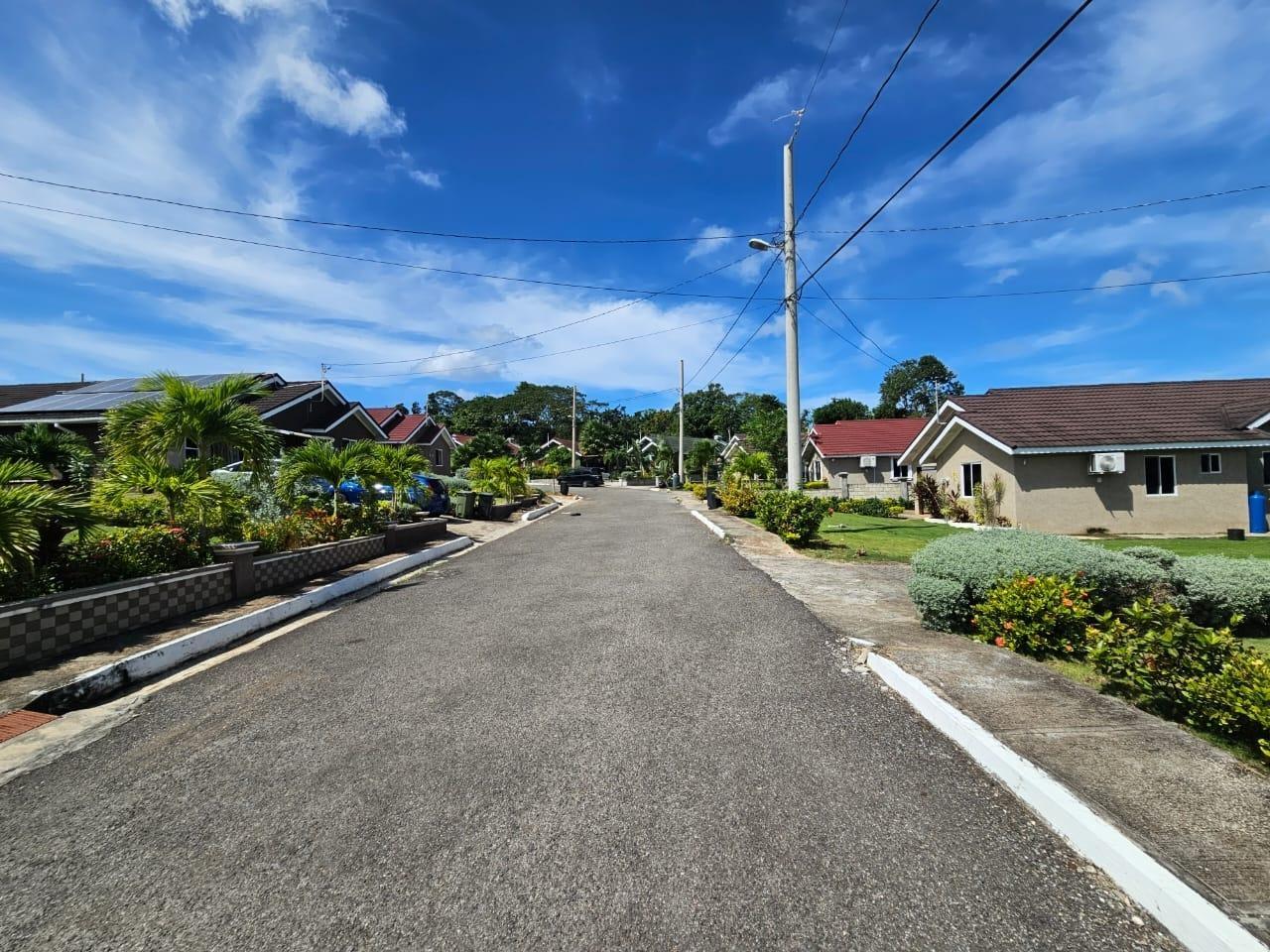 House For Rent: GREAT POND ESTATE, Great Pond | $260,000 photo 3