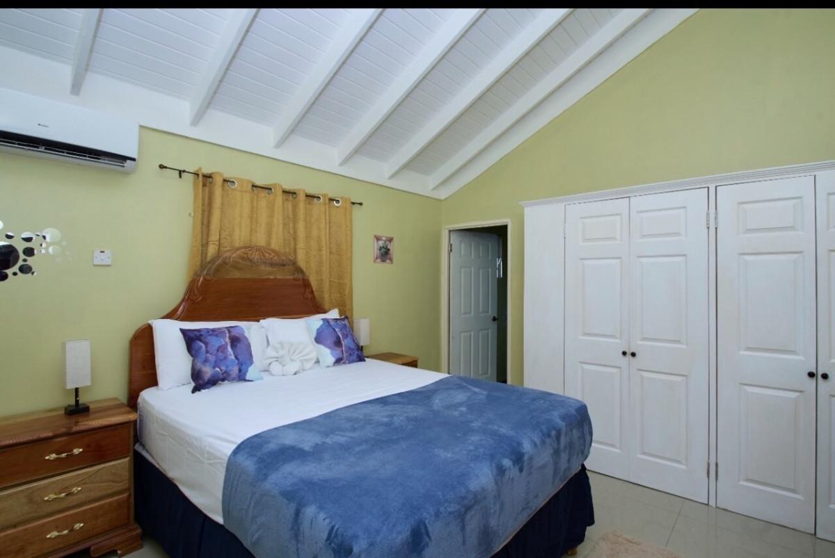 House For Rent: GREAT POND ESTATE, Great Pond | $260,000 photo 8