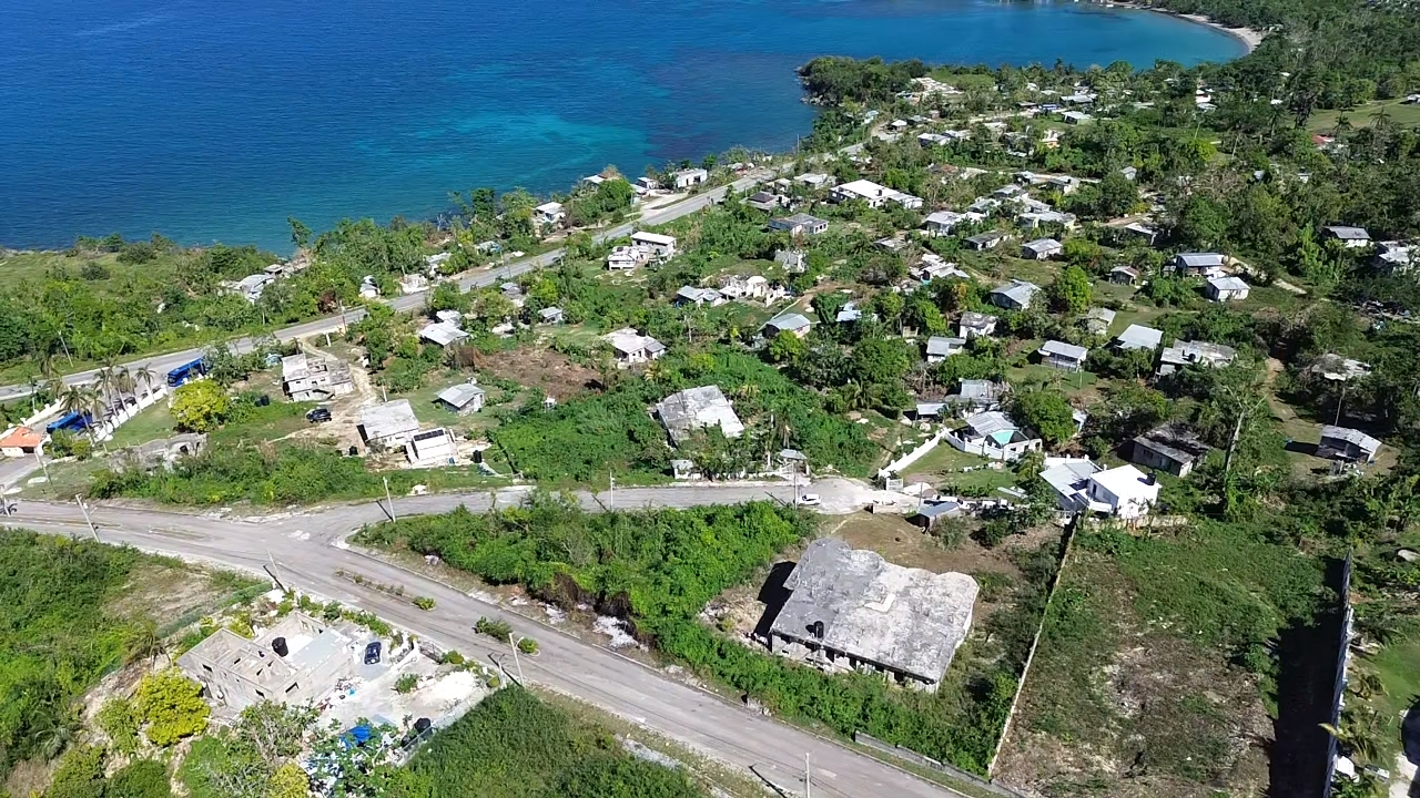 House For Sale: COUSINS COVE, Cousins Cove | $550,000 photo 10