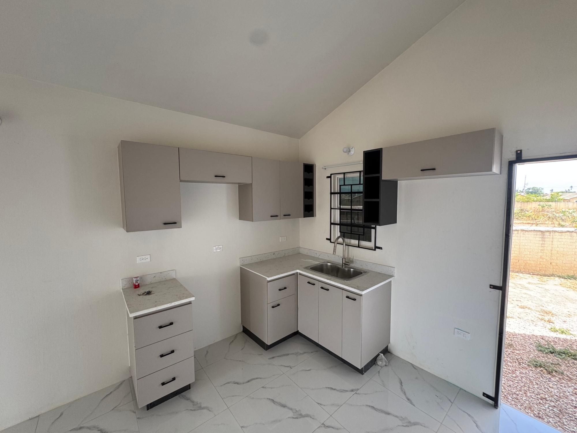 House For Rent: PHOENIX PARK VILLAGE 2, Phoenix Park | $125,000 photo 5