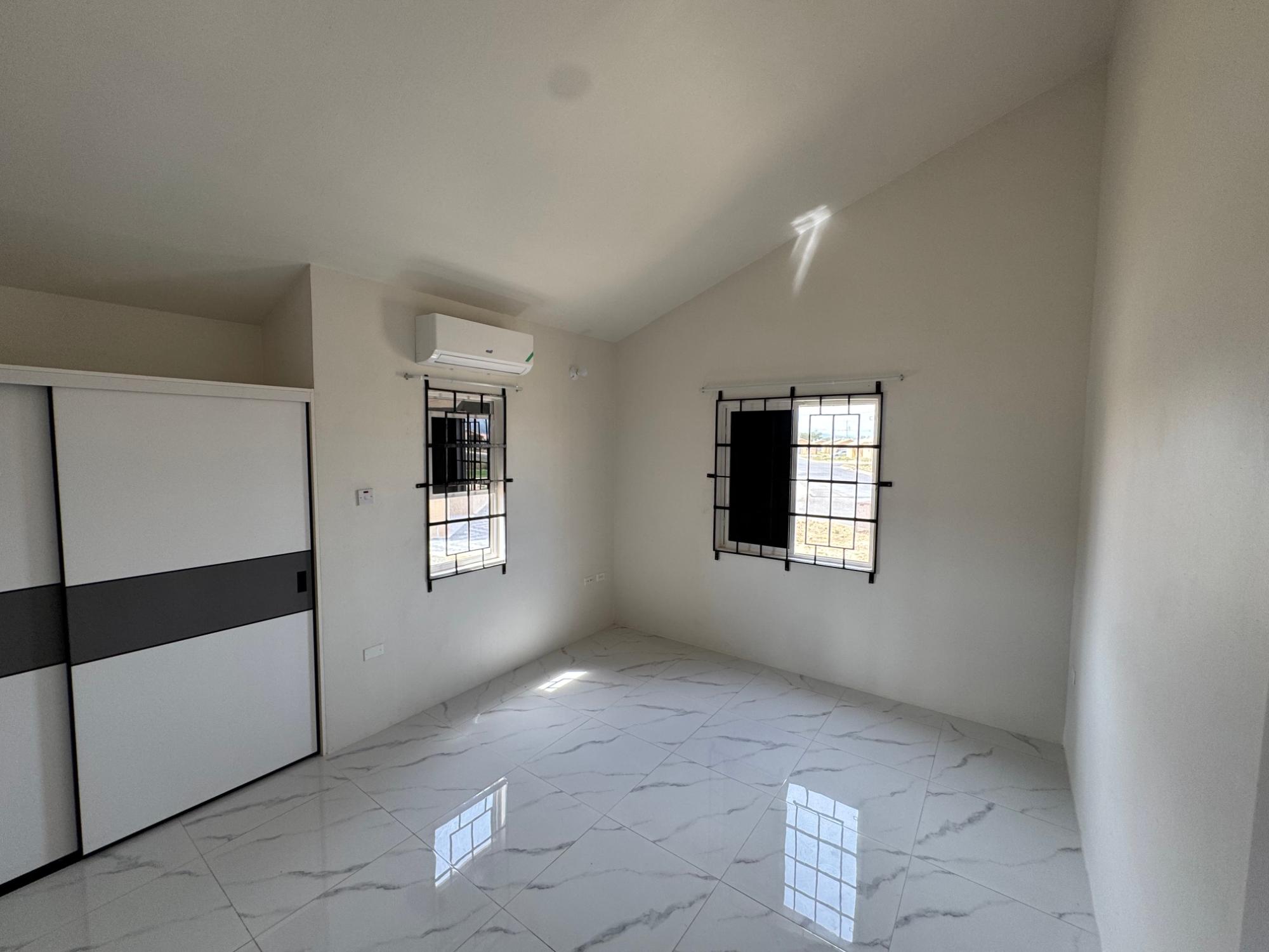 House For Rent: PHOENIX PARK VILLAGE 2, Phoenix Park | $125,000 photo 6