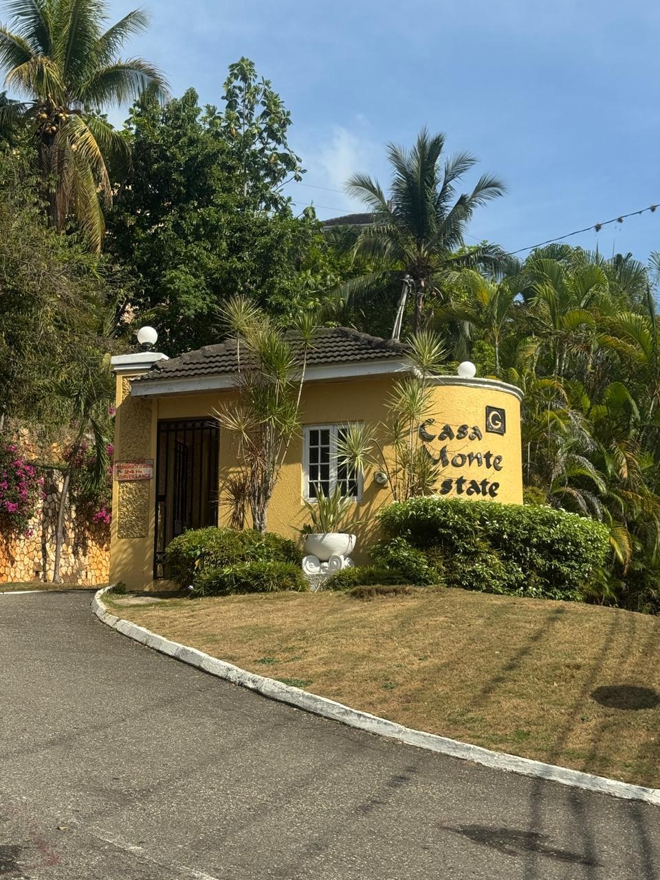 Apartment For Rent: OLD STONY HILL ROAD, Kingston 9 | $160,000