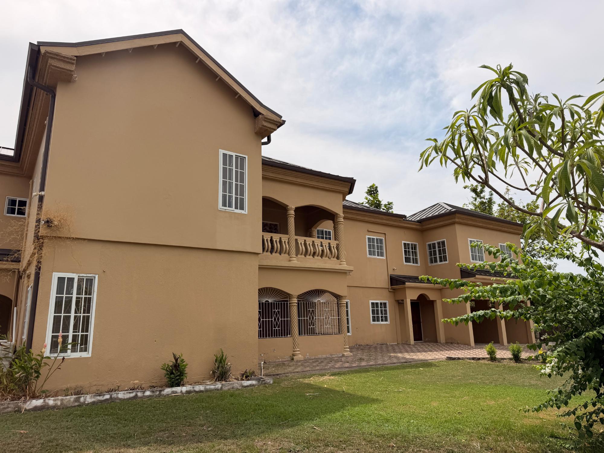 House For Sale: CEDAR GROVE, NORBROOK, Constant Spring P.O. | $975,000 photo 4