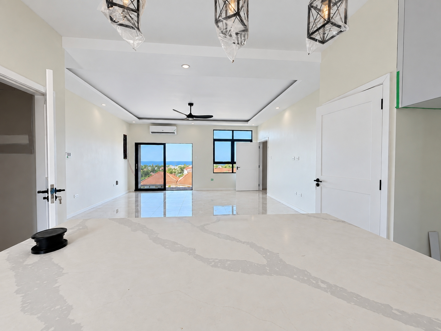 Apartment For Sale: VIP AVENUE, VISTA CIELO, Runaway Bay | $365,000 photo 5