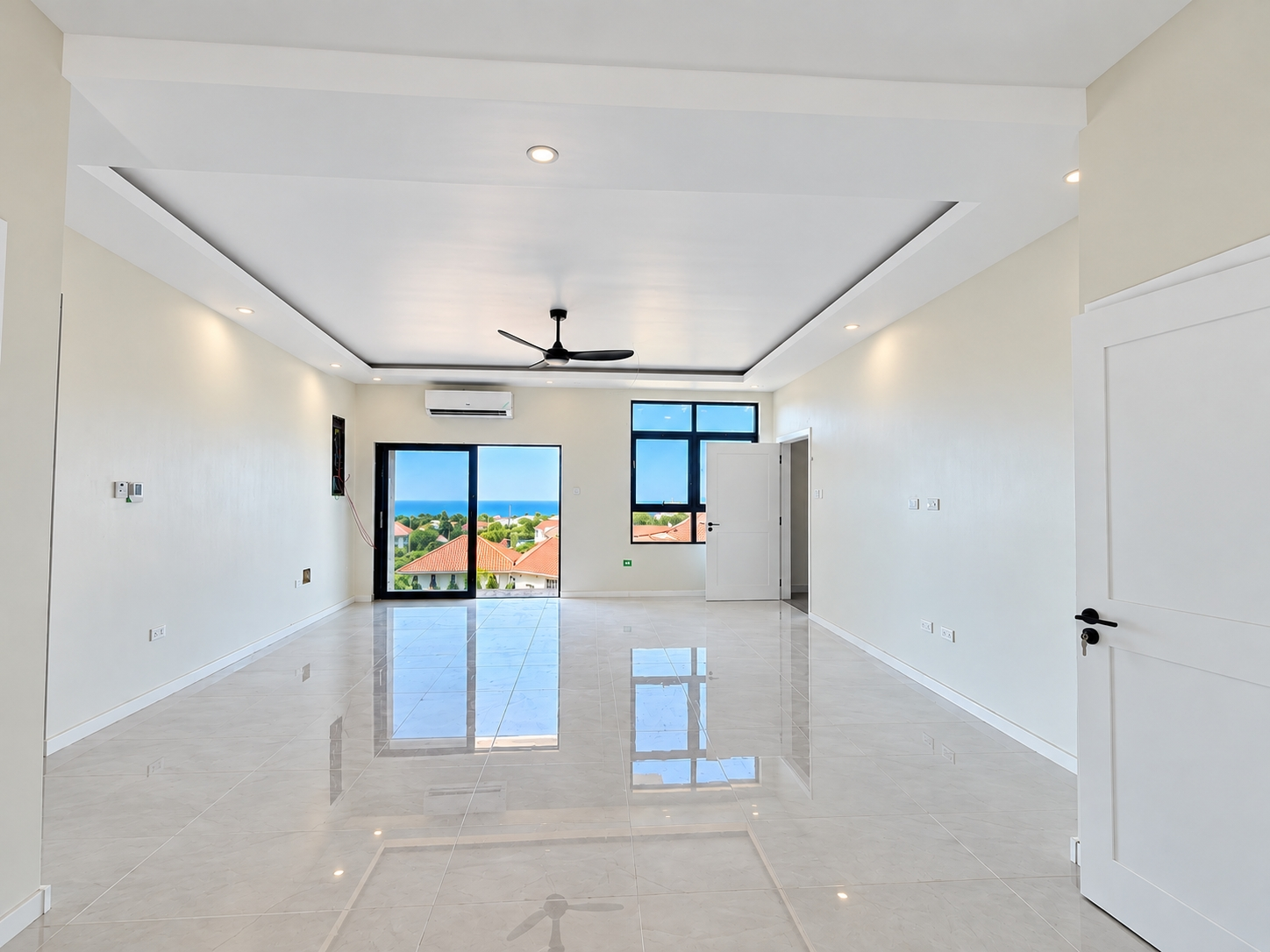 Apartment For Sale: VIP AVENUE, VISTA CIELO, Runaway Bay | $365,000 photo 6