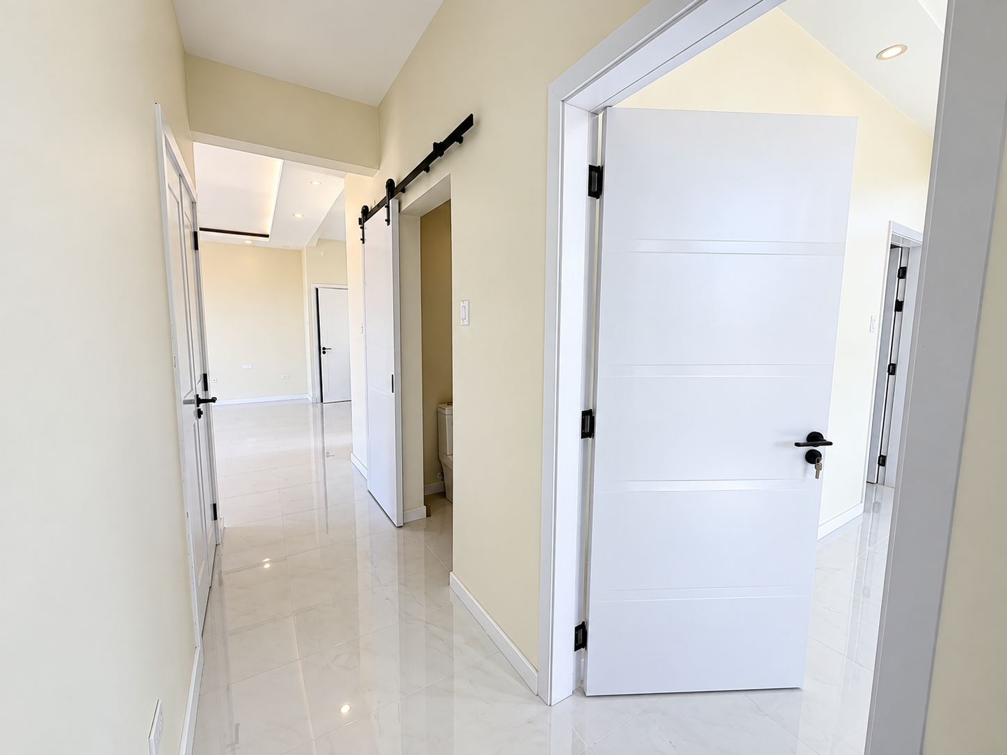 Apartment For Sale: VIP AVENUE, VISTA CIELO, Runaway Bay | $365,000 photo 10