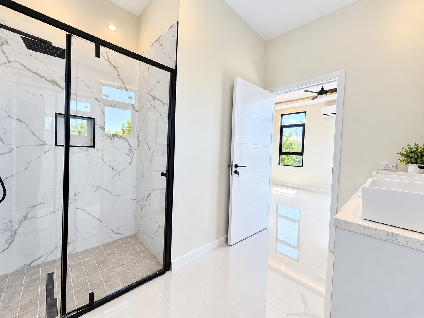Apartment For Sale: VIP AVENUE, VISTA CIELO, Runaway Bay | $365,000 photo 23