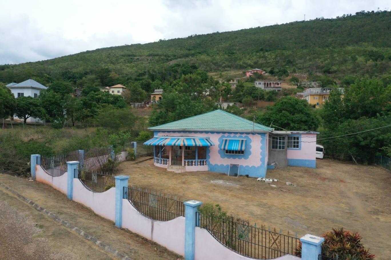 House For Sale: HILL VIEW TERRACE, Spur Tree | $21,000,000 photo 2