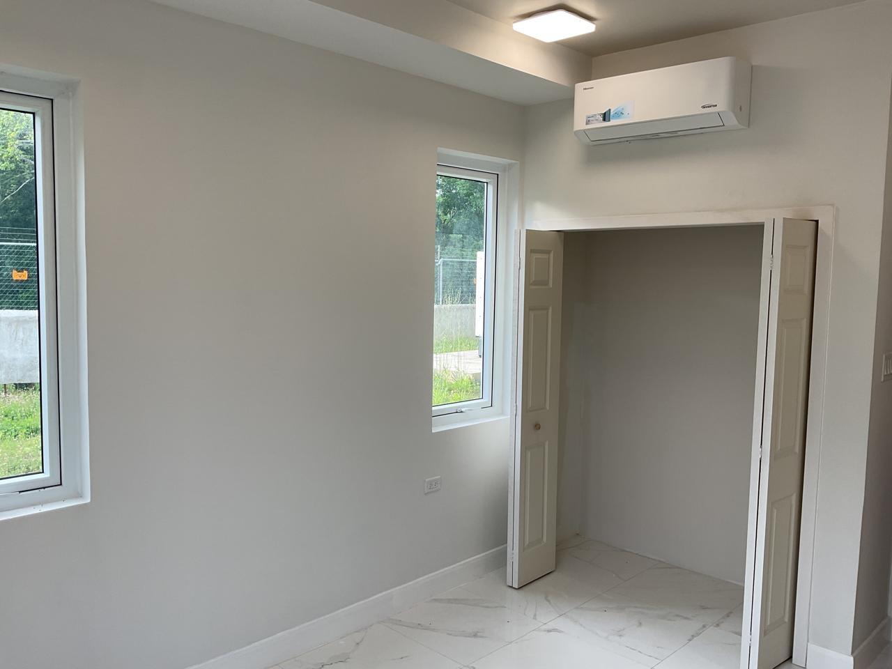 Apartment For Rent: BRUNSWICK AVENUE, Spanish Town | $140,000 photo 8