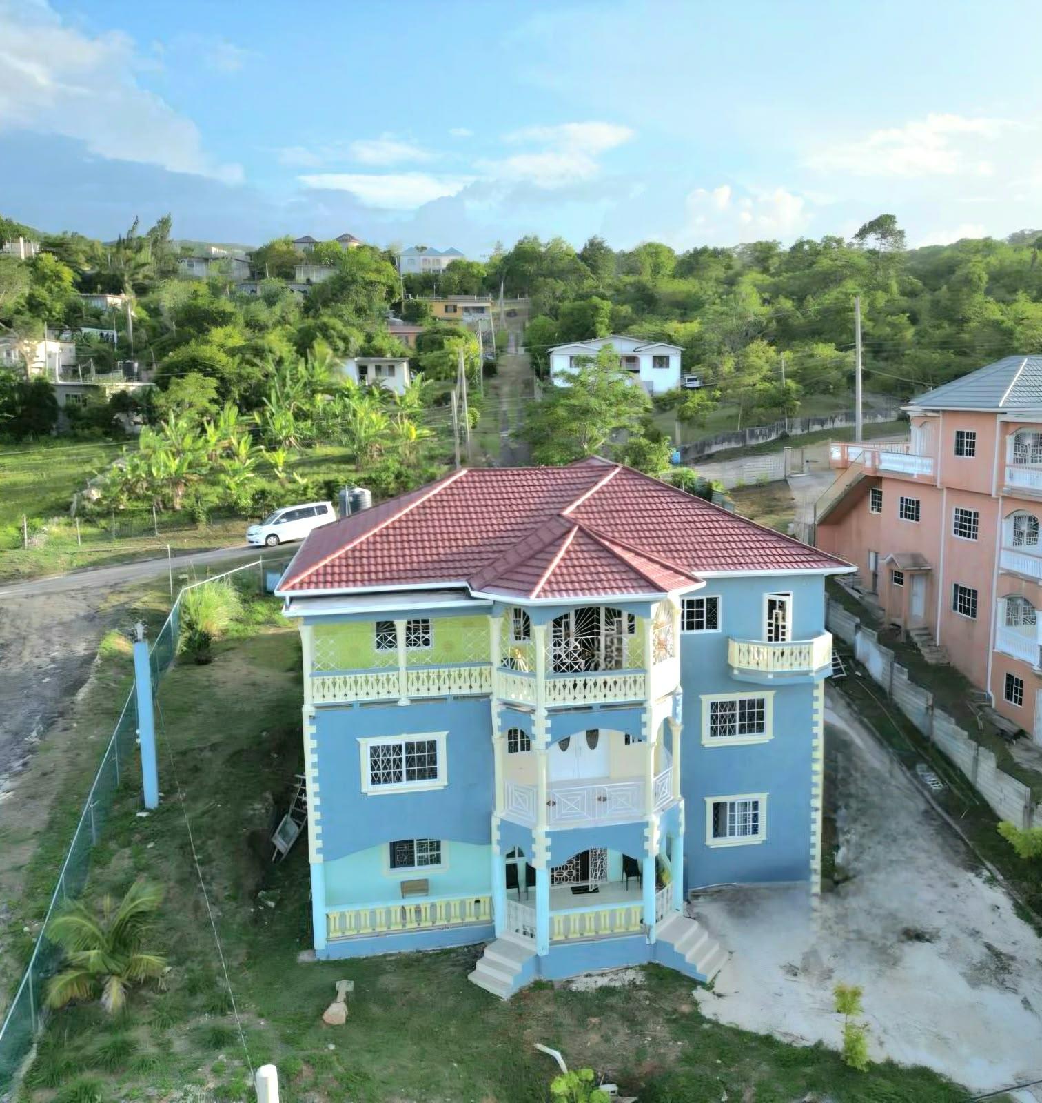 Apartment For Sale: AVERY CLOSE, RUNAWAY BAY, Runaway Bay | $650,000