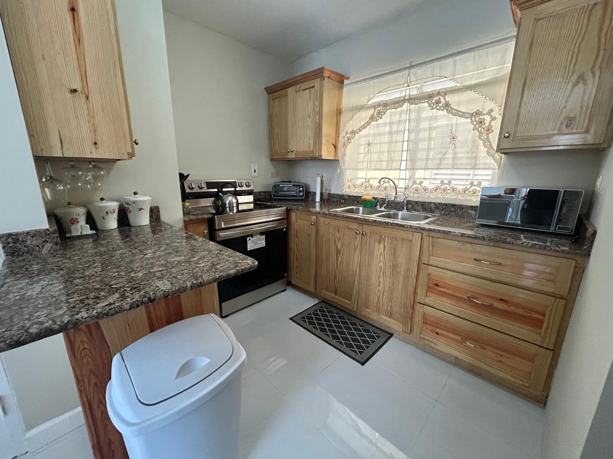 Apartment For Rent: WELLINGTON DRIVE, Kingston 6 | $196,000 photo 8
