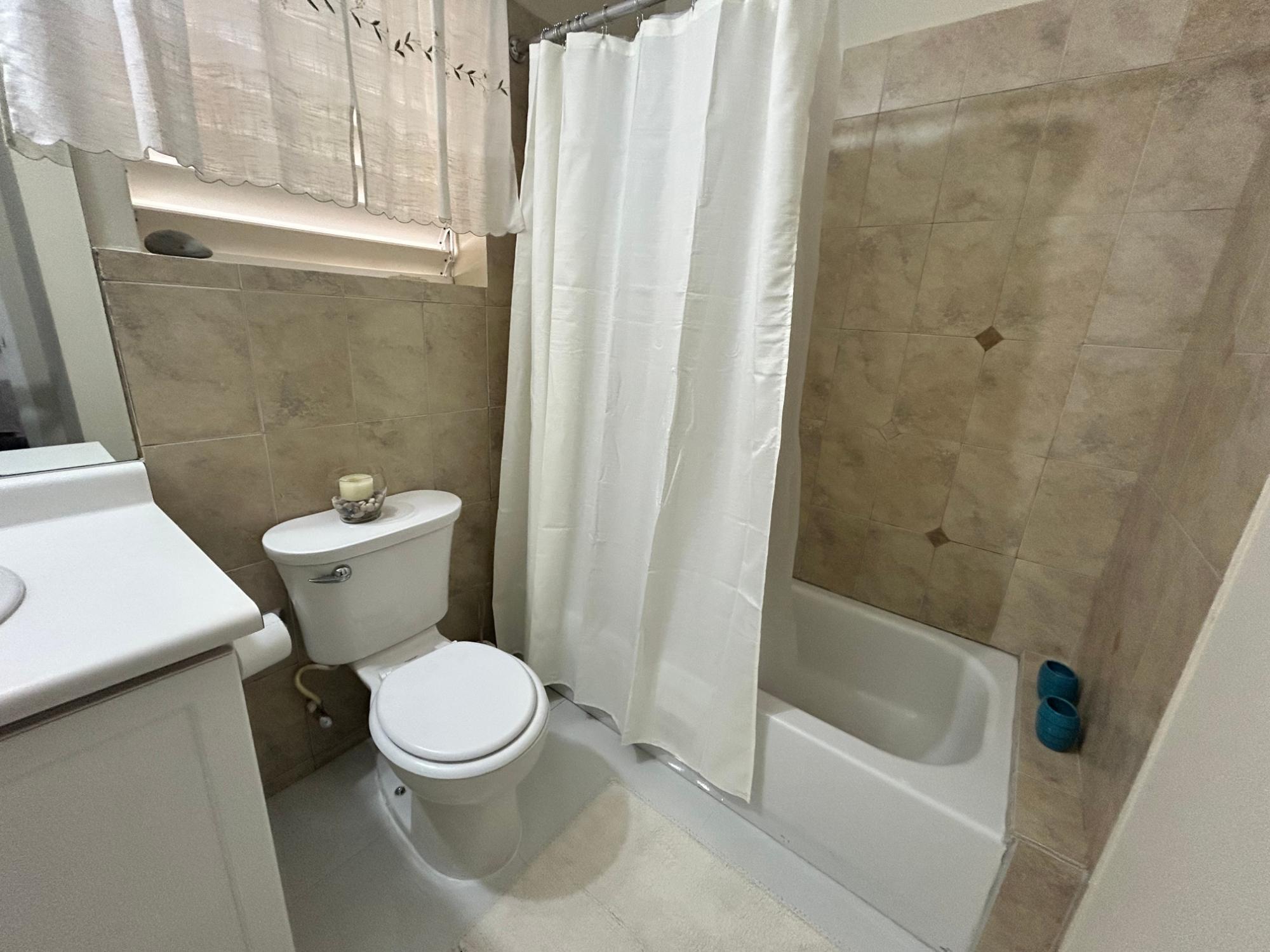 Apartment For Rent: WELLINGTON DRIVE, Kingston 6 | $196,000 photo 17
