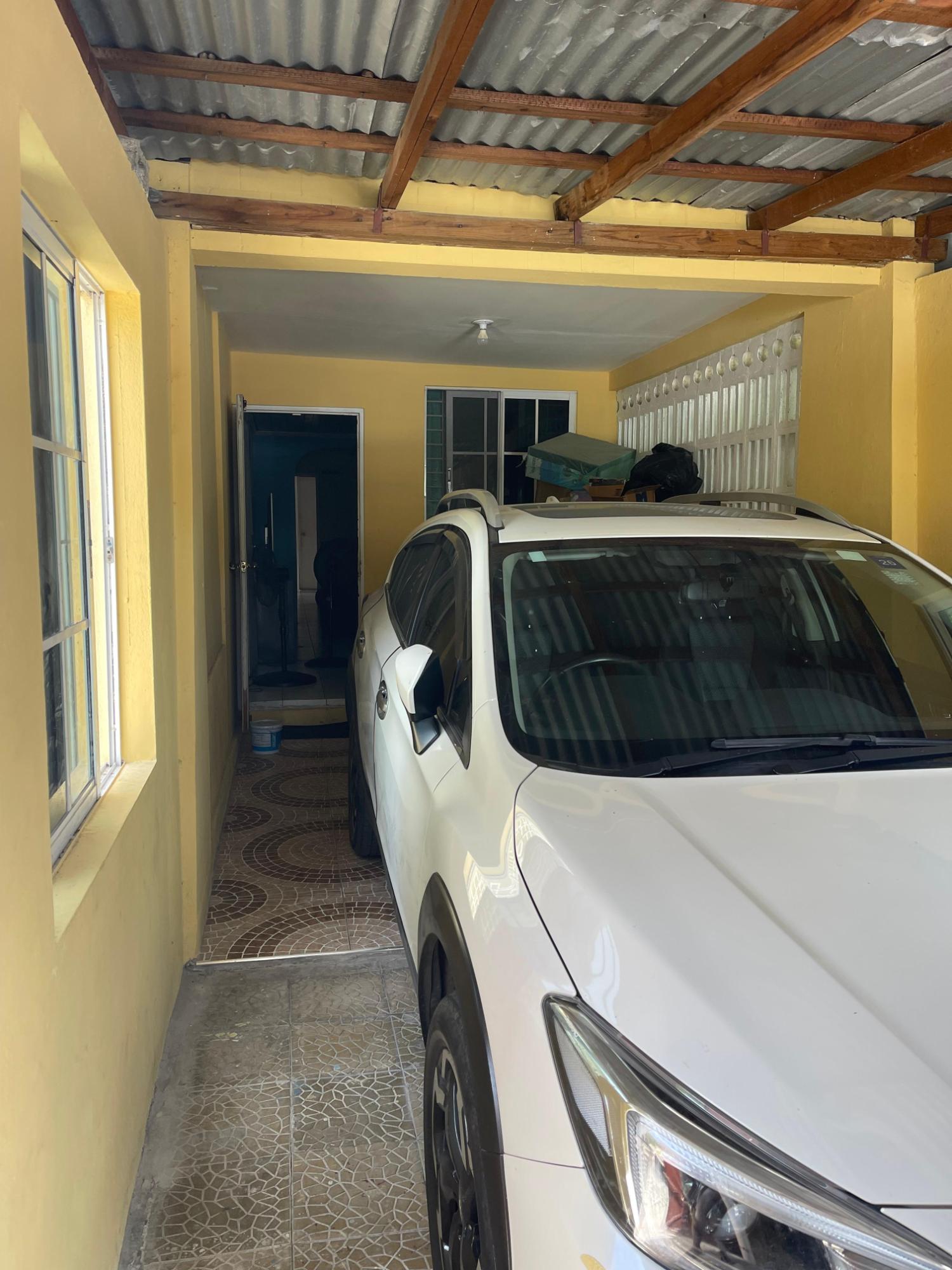 House For Sale: SARGASSO AVENUE, Kingston 17 | $40,000,000 photo 2