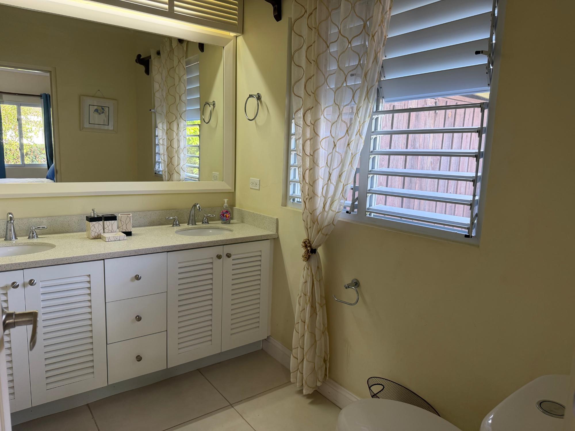 House For Rent: COOLSHADE RICHMOND ST. A, Richmond | $2,500 photo 8
