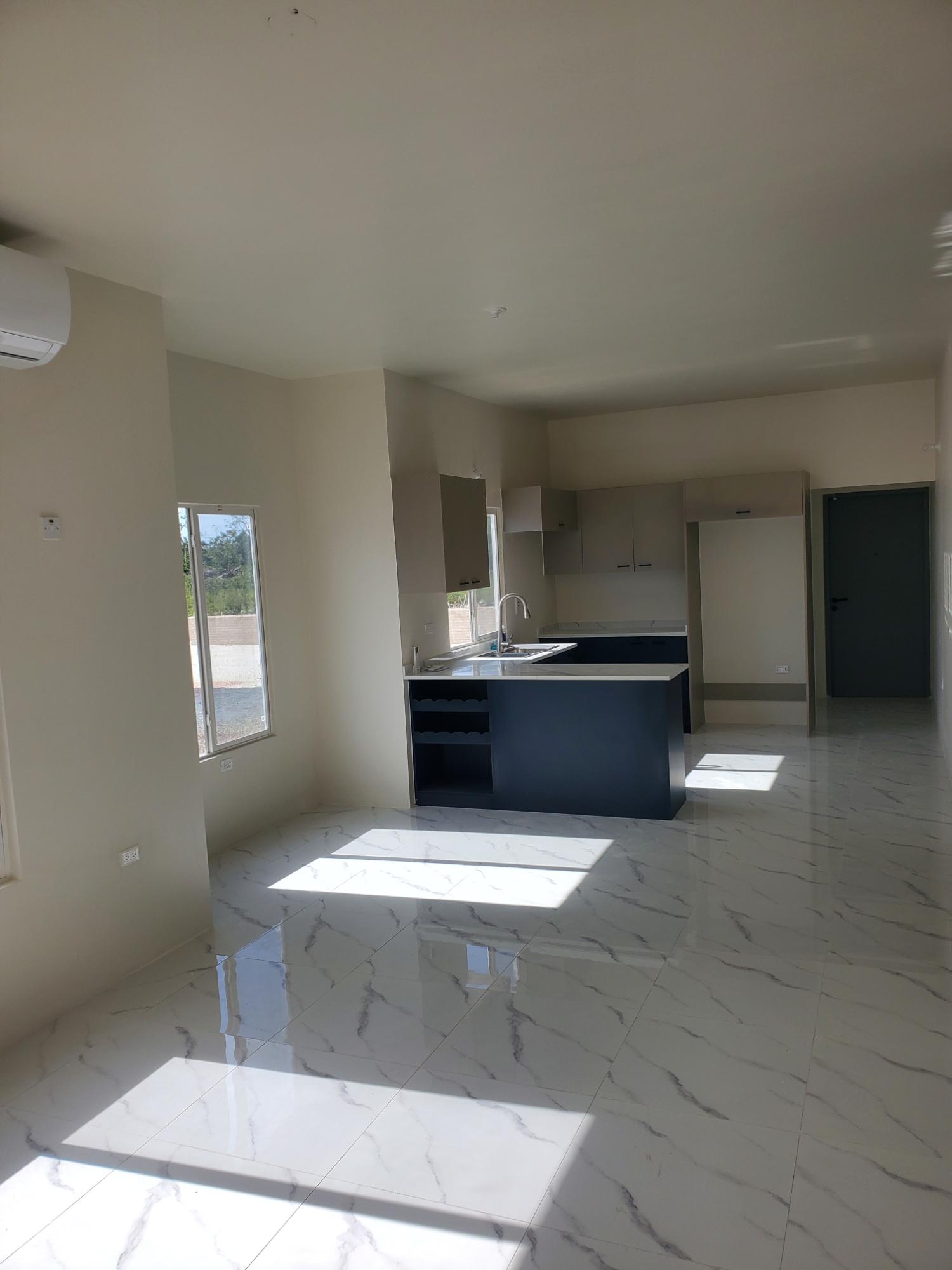 House For Rent: CORAL SPRING ESTATE PH 1, Coral Spring | $150,000 photo 4