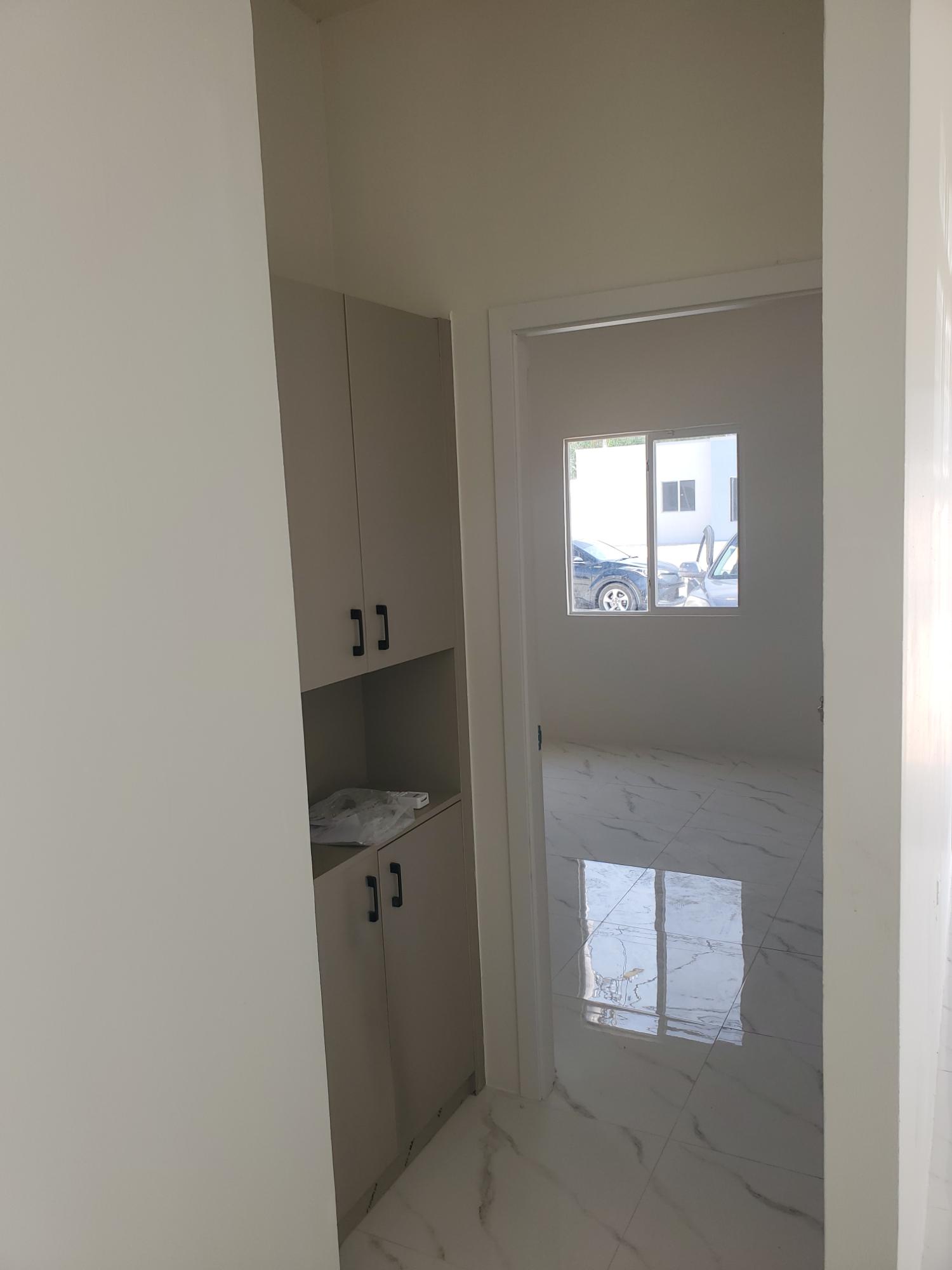 House For Rent: CORAL SPRING ESTATE PH 1, Coral Spring | $150,000 photo 7