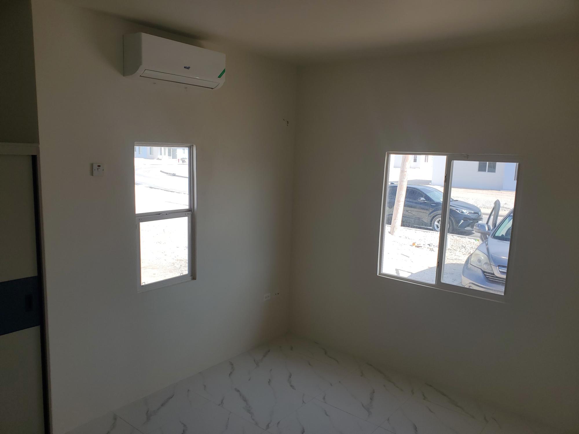 House For Rent: CORAL SPRING ESTATE PH 1, Coral Spring | $150,000 photo 8