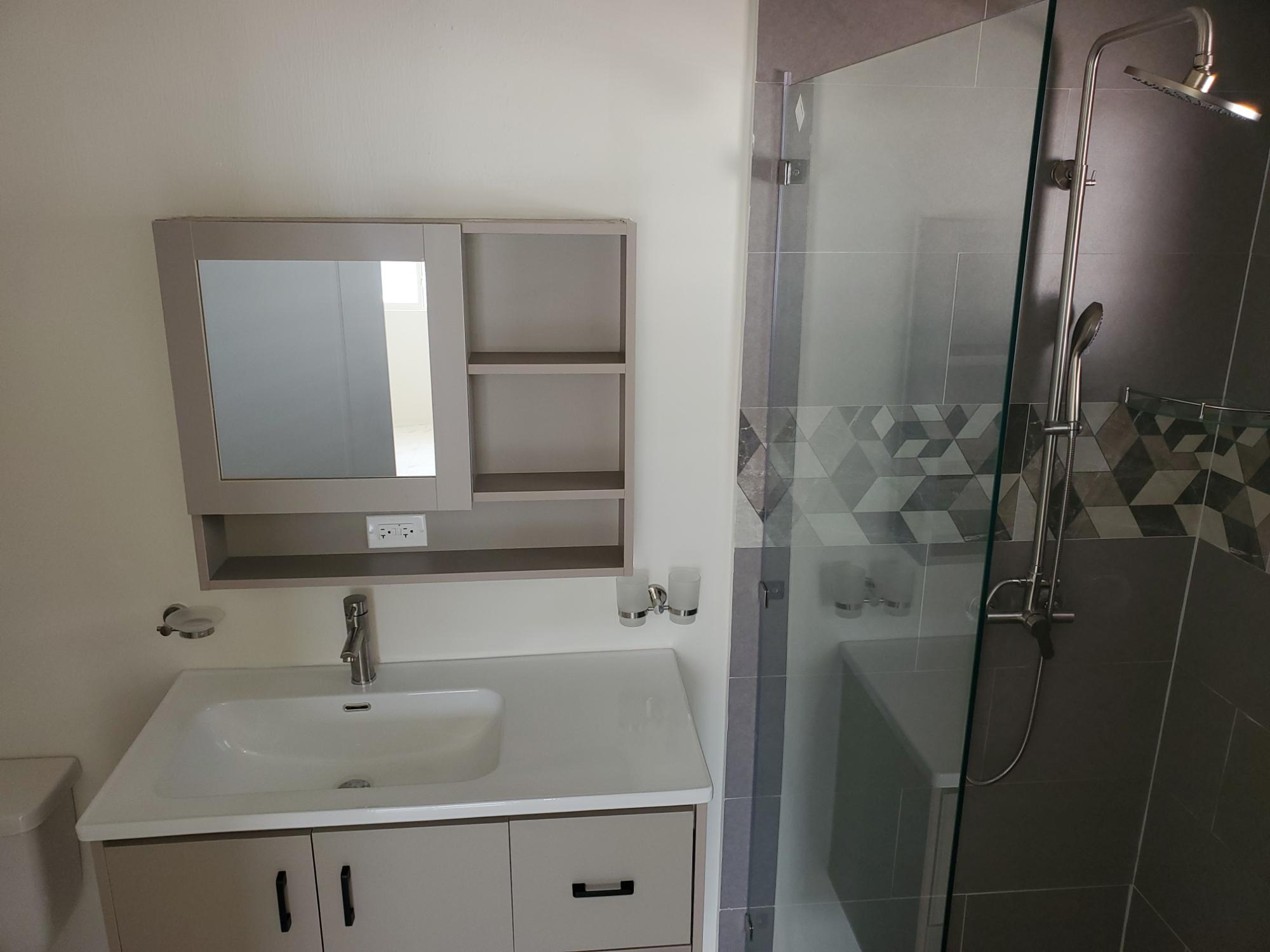 House For Rent: CORAL SPRING ESTATE PH 1, Coral Spring | $150,000 photo 10