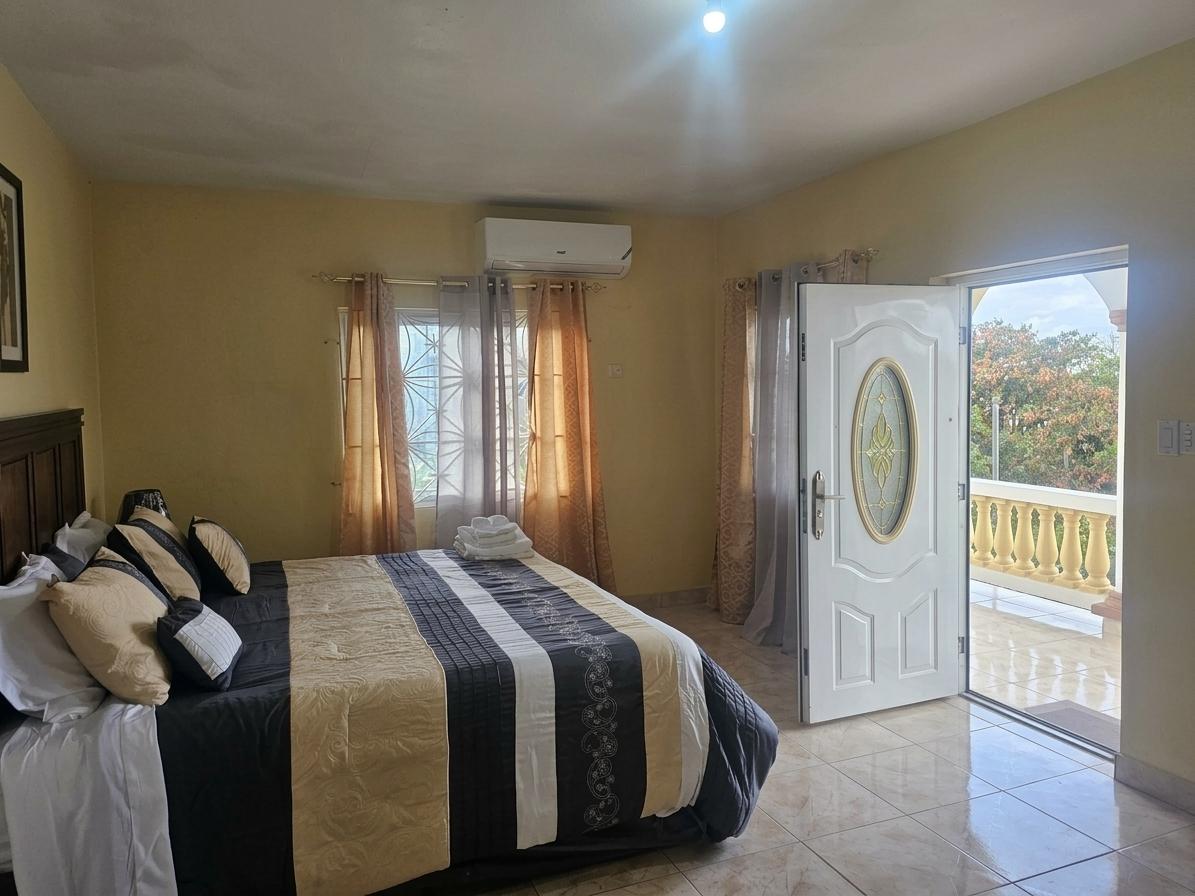 Apartment For Rent: 38 RETREAT HEIGHTS, RETREAT HEIGHTS | $1,800 photo 10