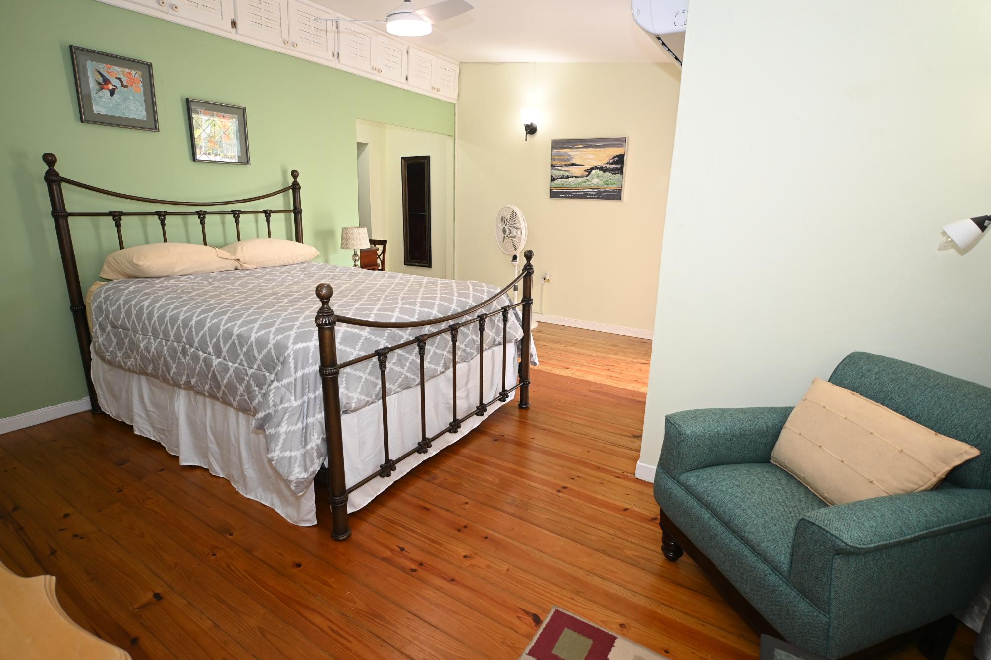 Apartment For Rent: COMLIN BANK ROAD, Kingston 5 | $1,300 photo 8