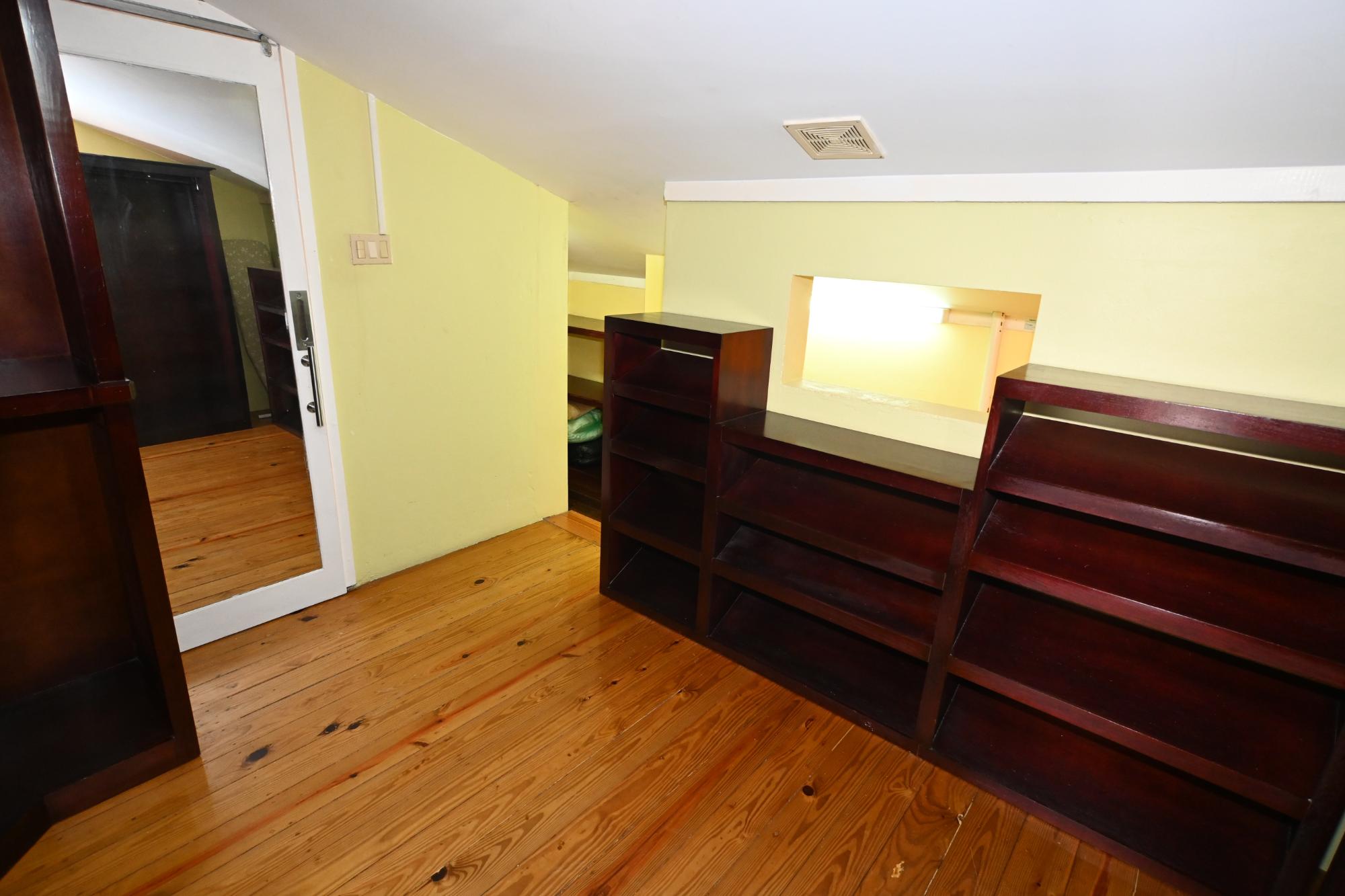 Apartment For Rent: COMLIN BANK ROAD, Kingston 5 | $1,300 photo 14