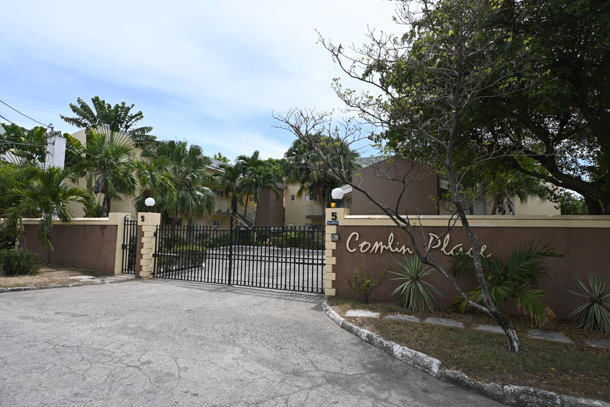 Apartment For Rent: COMLIN BANK ROAD, Kingston 5 | $1,300 photo 18