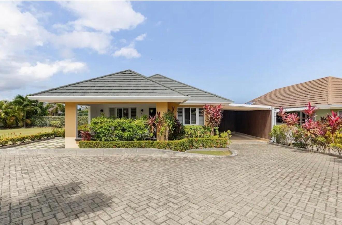 House For Rent: SWEETSOP AVENUE, RICHMOND, St. Ann@~apos;s Bay | $1,600 photo 3
