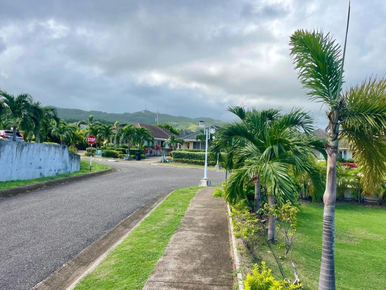 House For Rent: SWEETSOP AVENUE, RICHMOND, St. Ann@~apos;s Bay | $1,600 photo 15