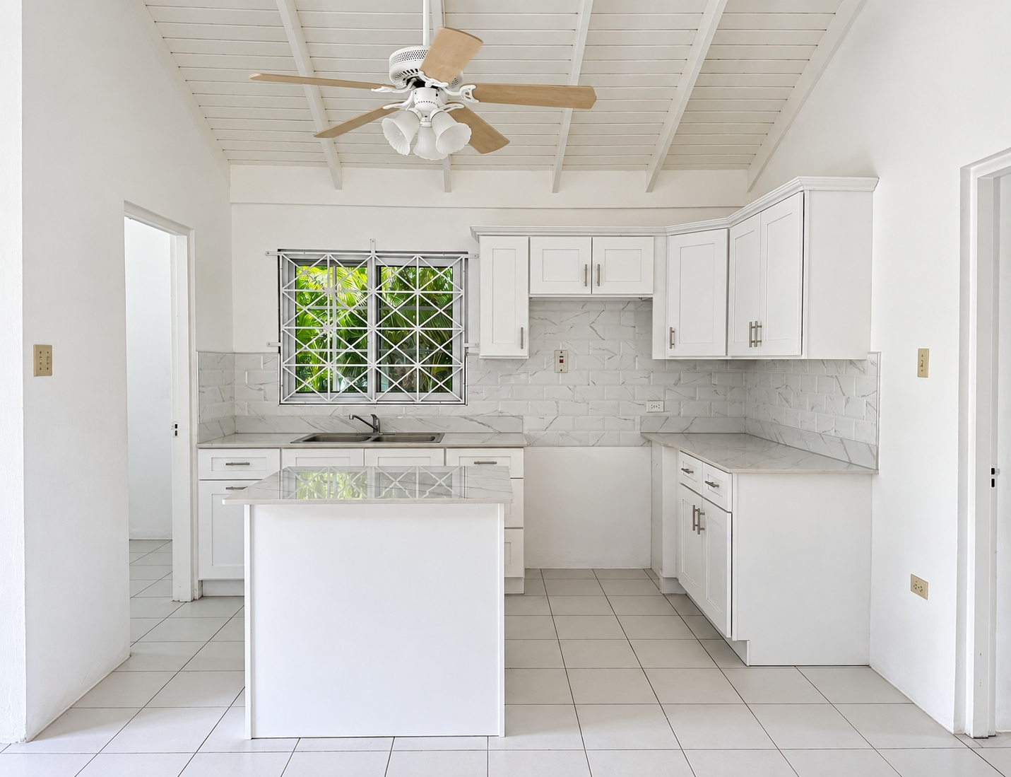 House For Sale: ST. MARY COUNTRY CLUB, PR, Prospect | $45,000,000 photo 5