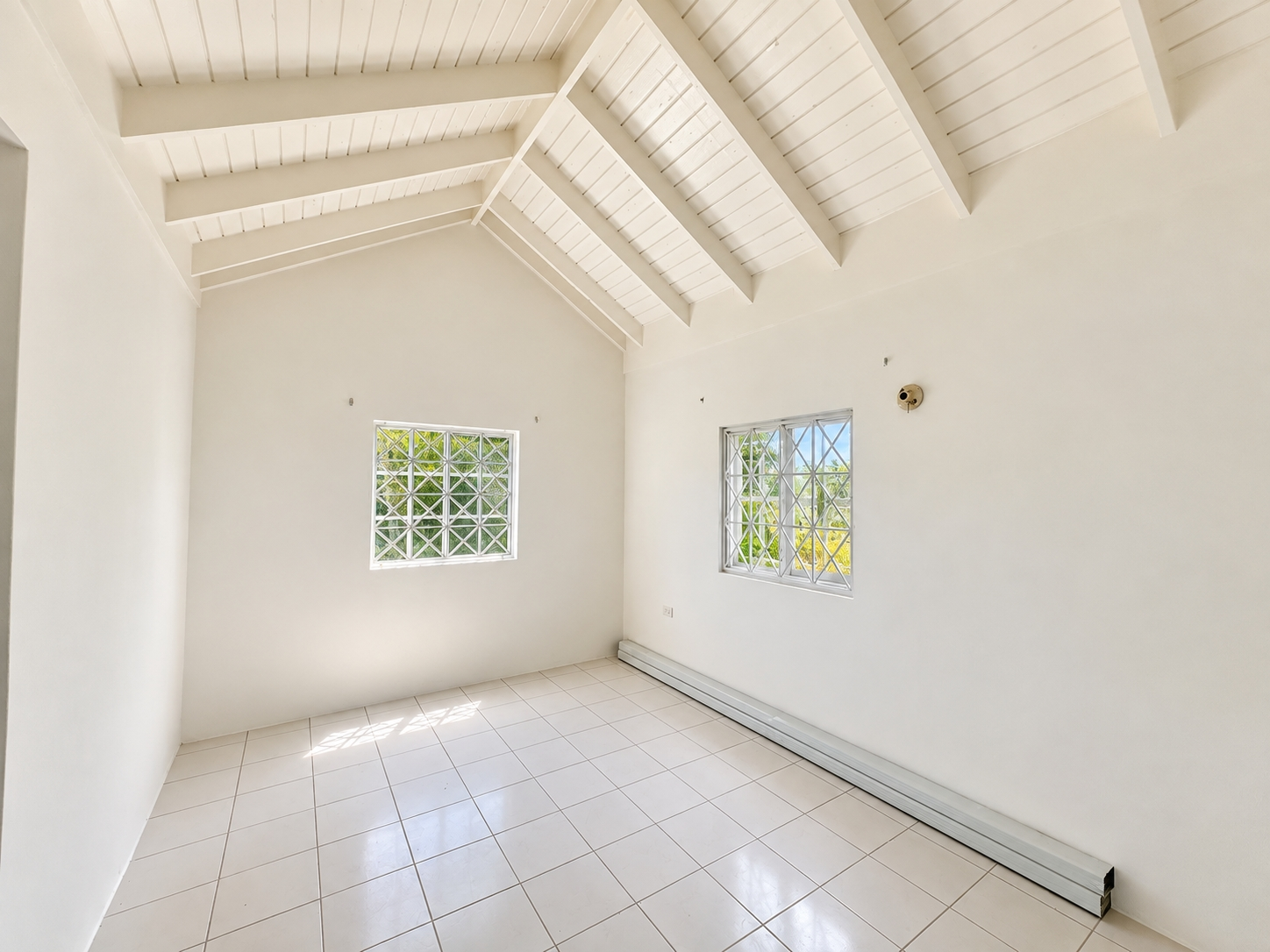 House For Sale: ST. MARY COUNTRY CLUB, PR, Prospect | $45,000,000 photo 11