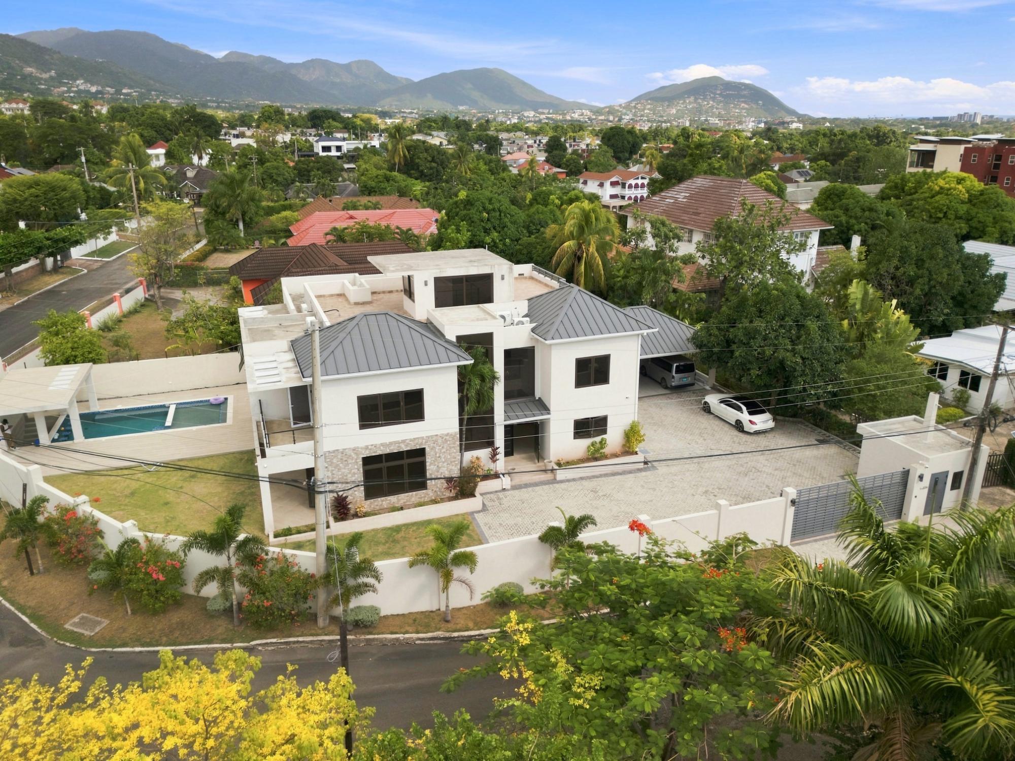 House For Rent: CHARLTON ROAD, Kingston 8 | $7,000
