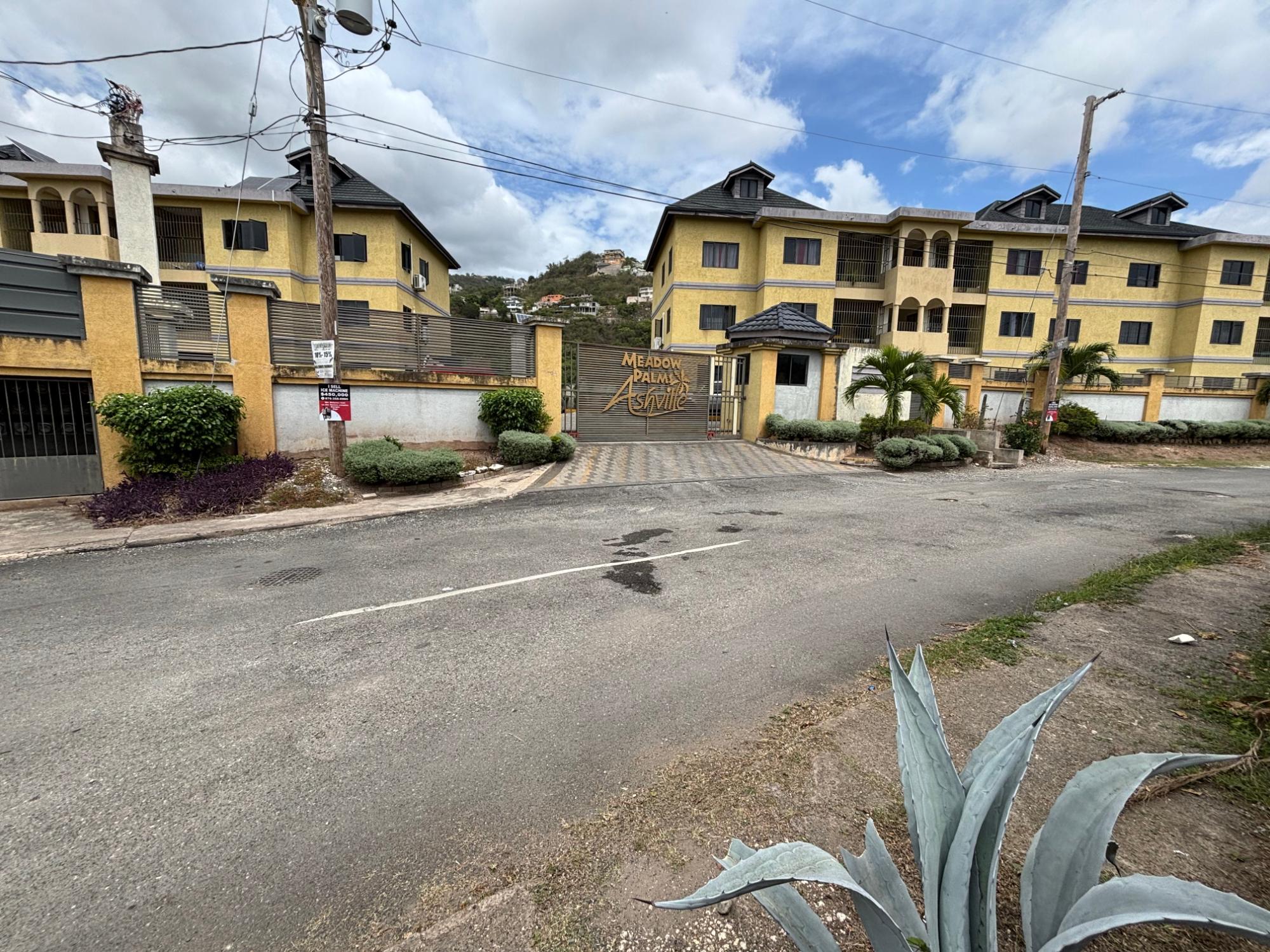 Apartment For Sale: BOMBAY AVENUE MEADOWBROOK, Kingston 19 | $38,000,000
