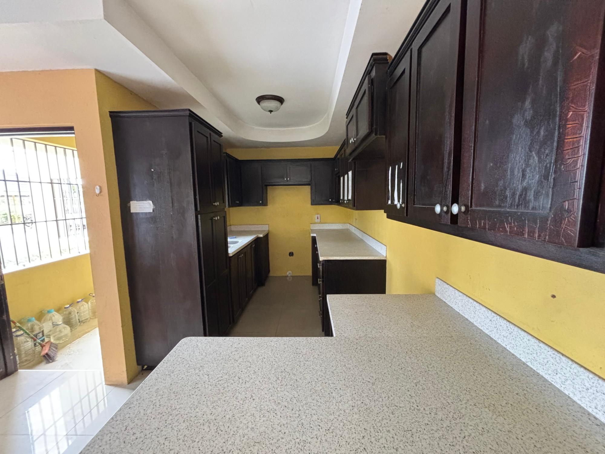 Apartment For Sale: BOMBAY AVENUE MEADOWBROOK, Kingston 19 | $38,000,000 photo 7
