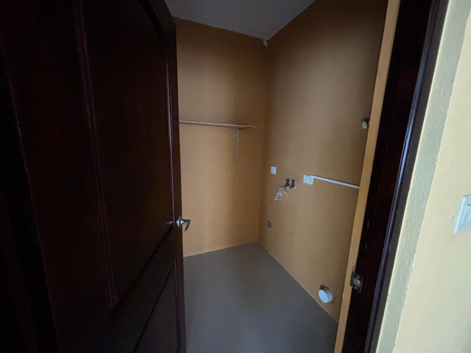 Apartment For Sale: BOMBAY AVENUE MEADOWBROOK, Kingston 19 | $38,000,000 photo 12