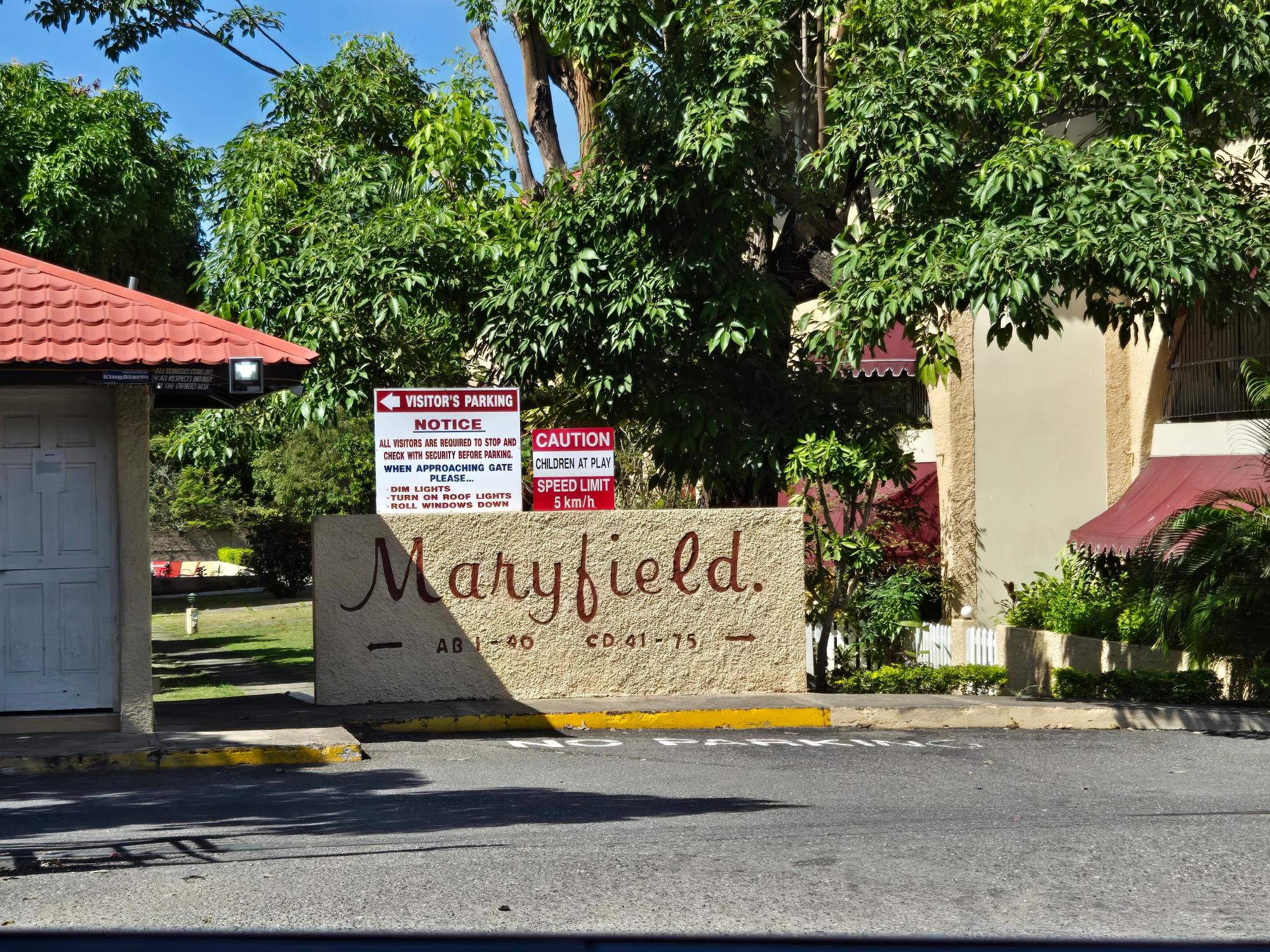 Apartment For Rent: HOPE ROAD, Kingston 6 | $1,150