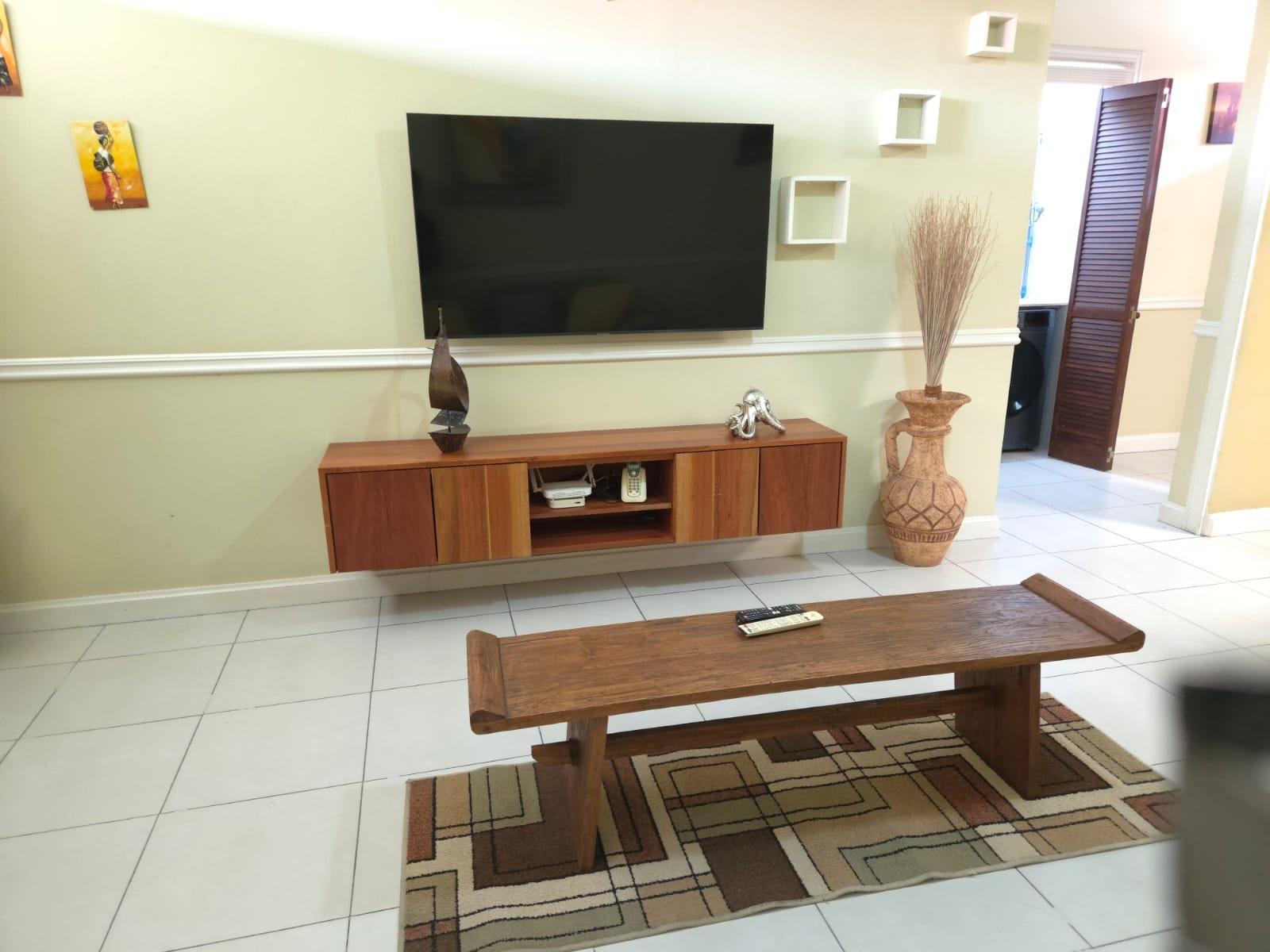 Apartment For Rent: HOPE ROAD, Kingston 6 | $1,150 photo 3